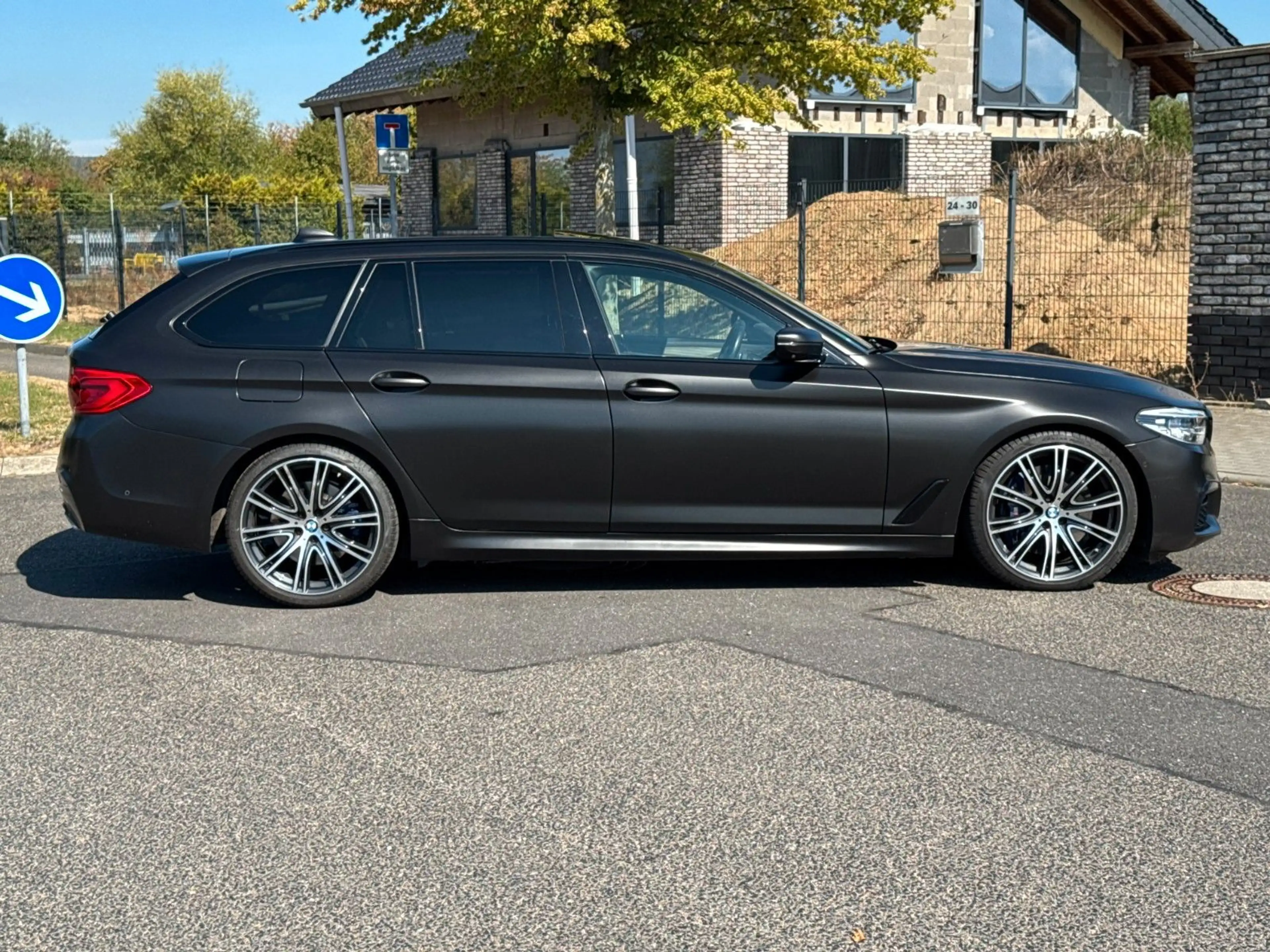 BMW 540 d Touring xDrive M Sport*Autom.*Pano*HUD* — photo 6