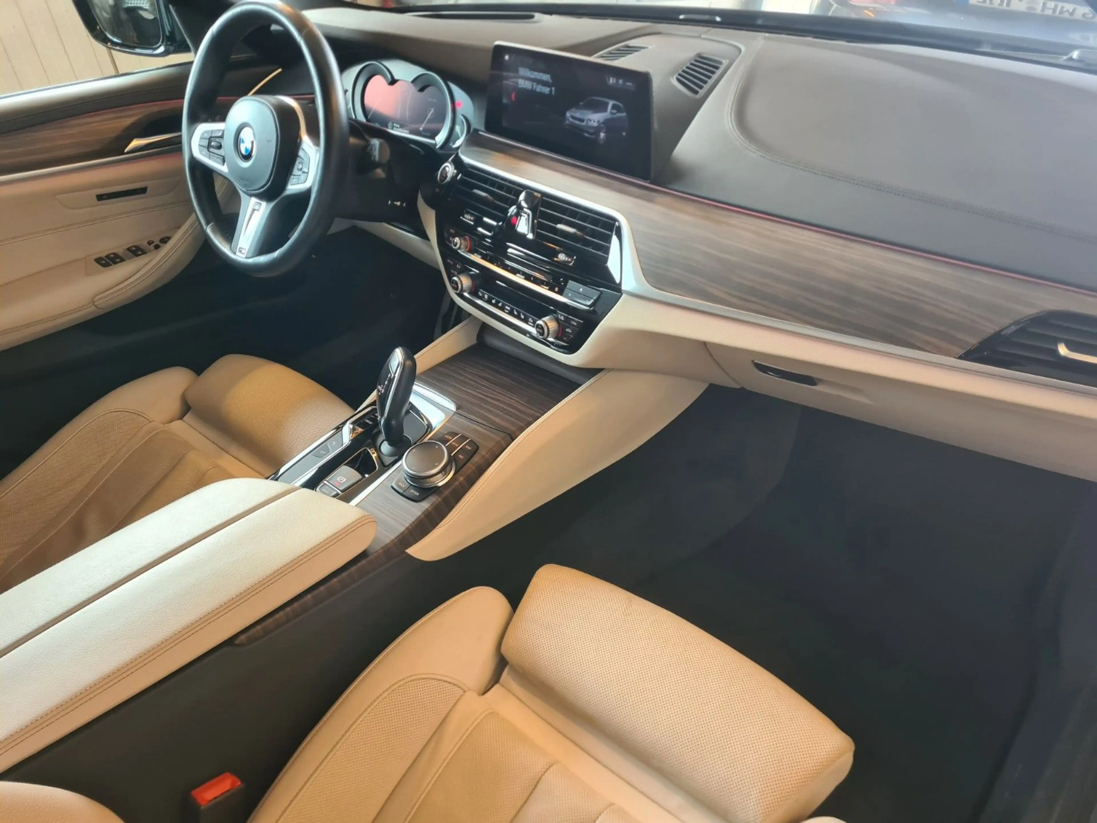BMW 540 d Touring xDrive M Sport*Autom.*Pano*HUD* — photo 10