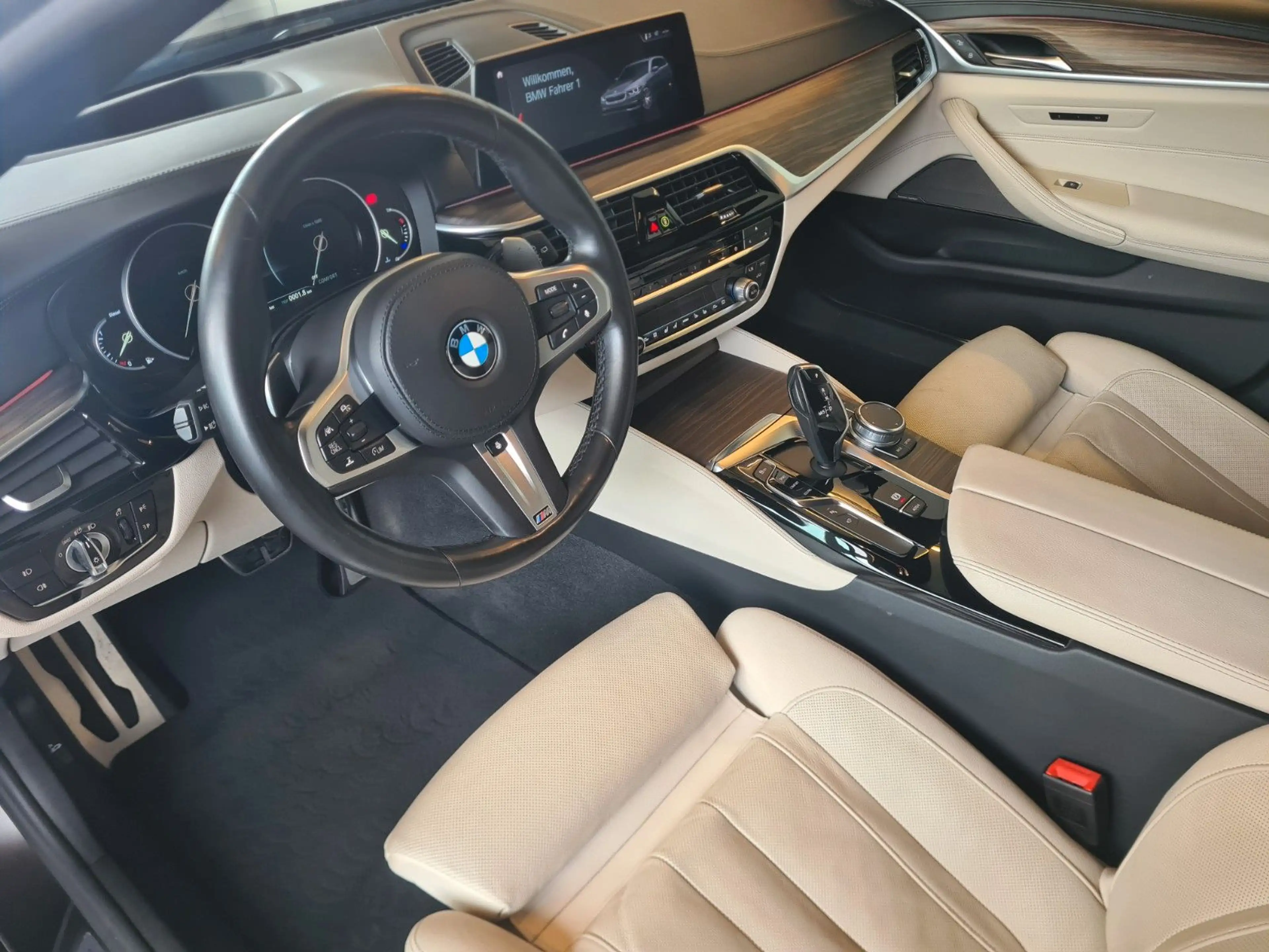 BMW 540 d Touring xDrive M Sport*Autom.*Pano*HUD* — photo 11