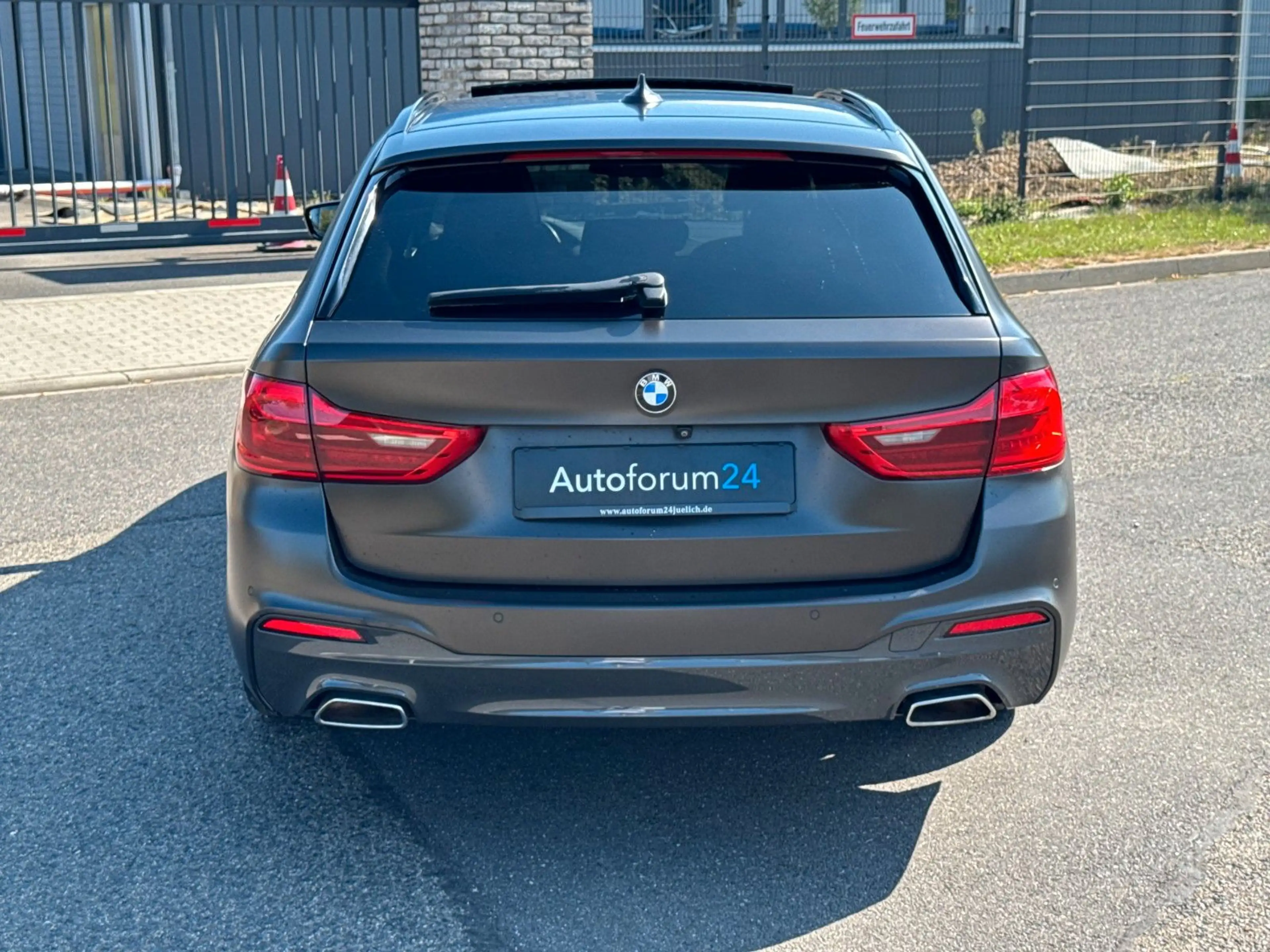 BMW 540 d Touring xDrive M Sport*Autom.*Pano*HUD* — photo 4