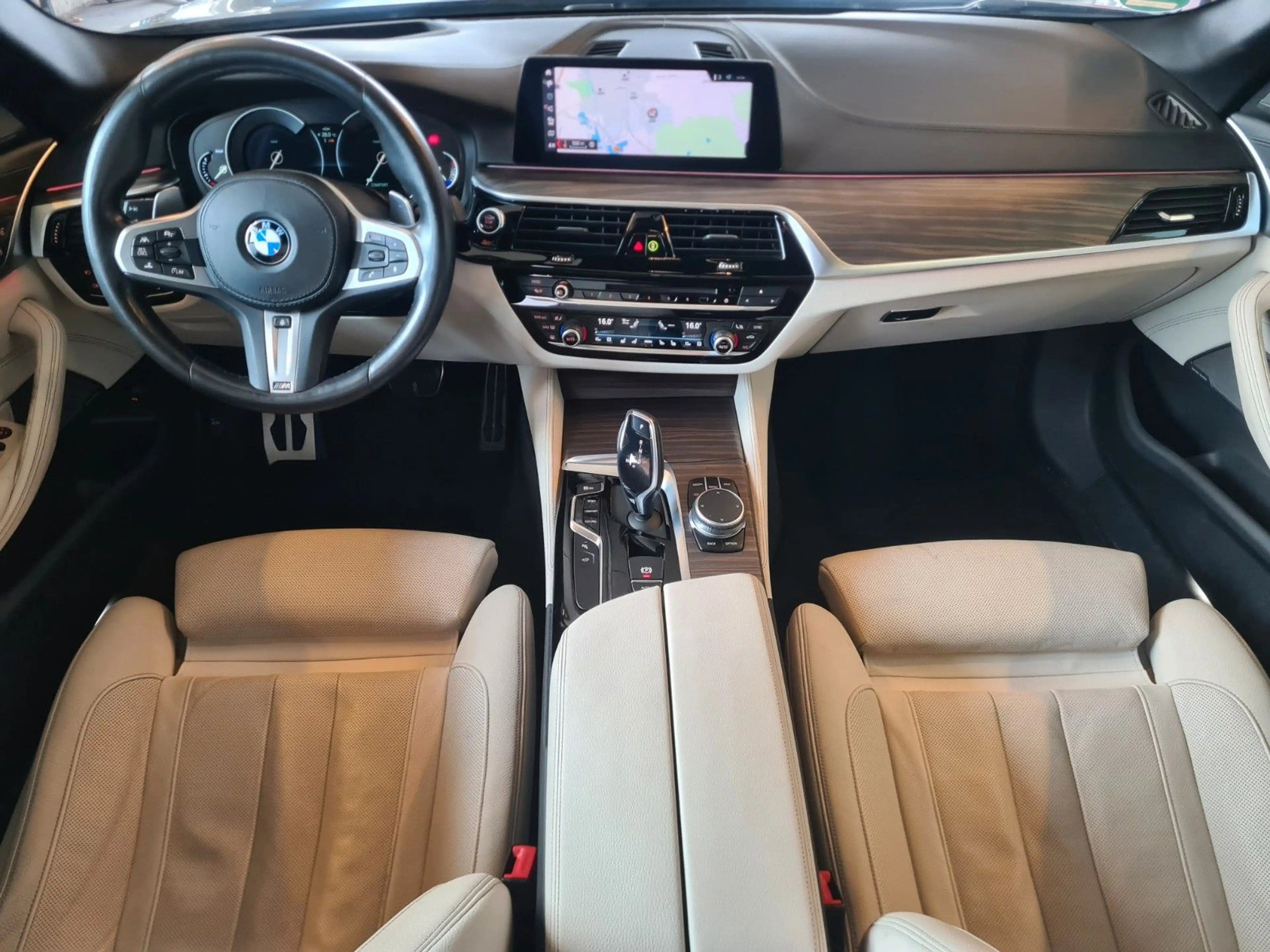 BMW 540 d Touring xDrive M Sport*Autom.*Pano*HUD* — photo 12