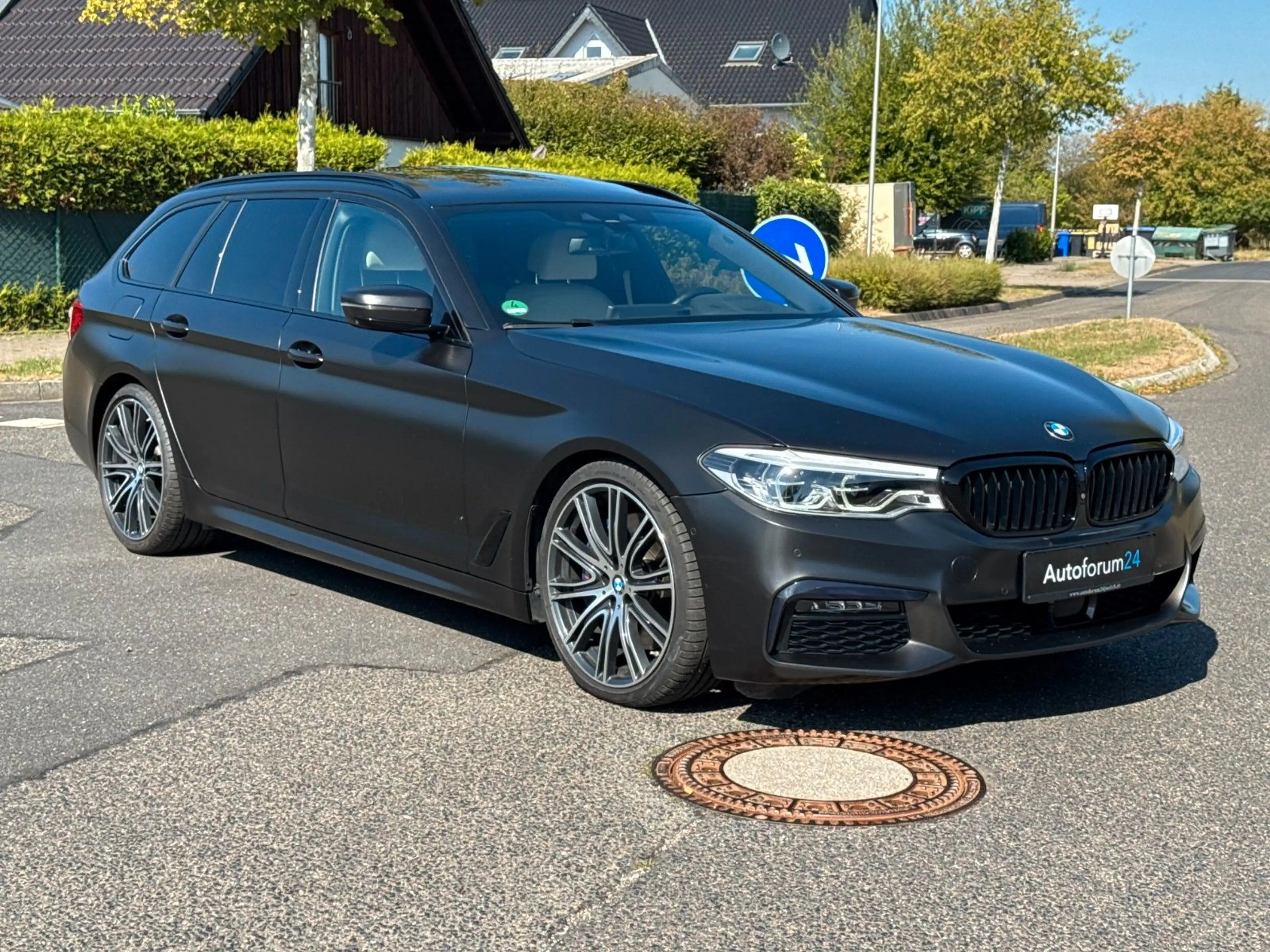BMW 540 d Touring xDrive M Sport*Autom.*Pano*HUD* — photo 7
