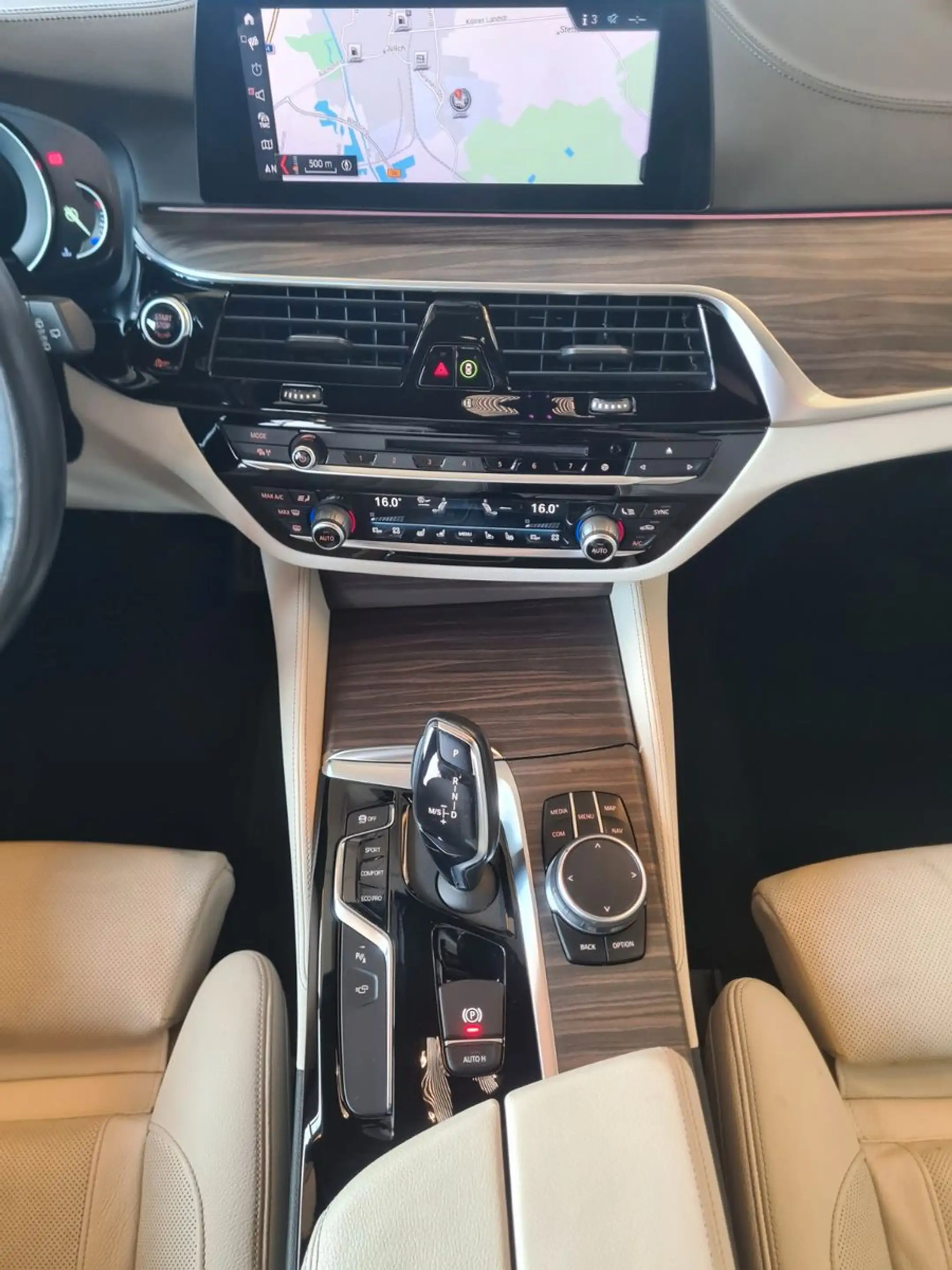 BMW 540 d Touring xDrive M Sport*Autom.*Pano*HUD* — photo 15