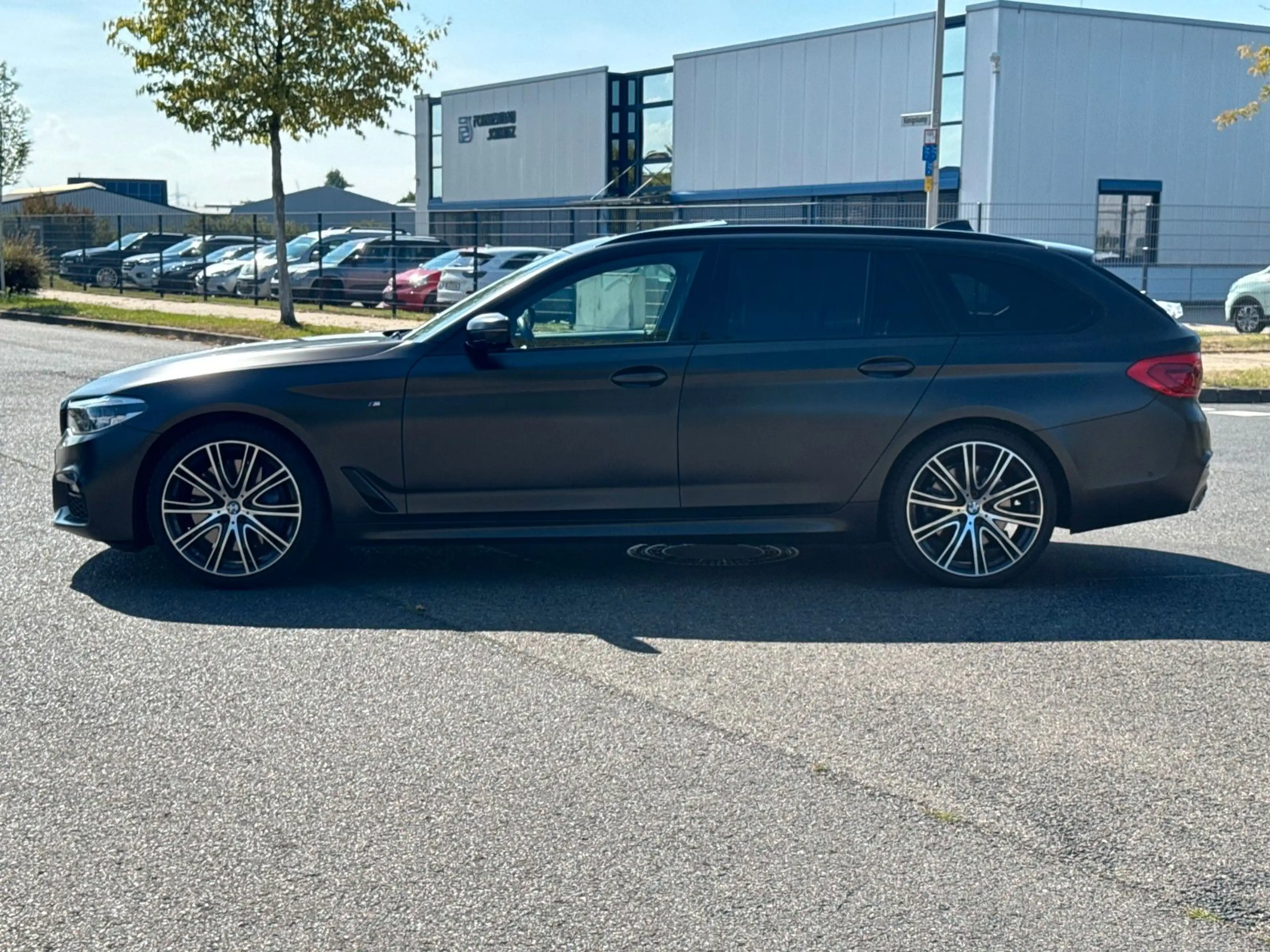 BMW 540 d Touring xDrive M Sport*Autom.*Pano*HUD* — photo 2