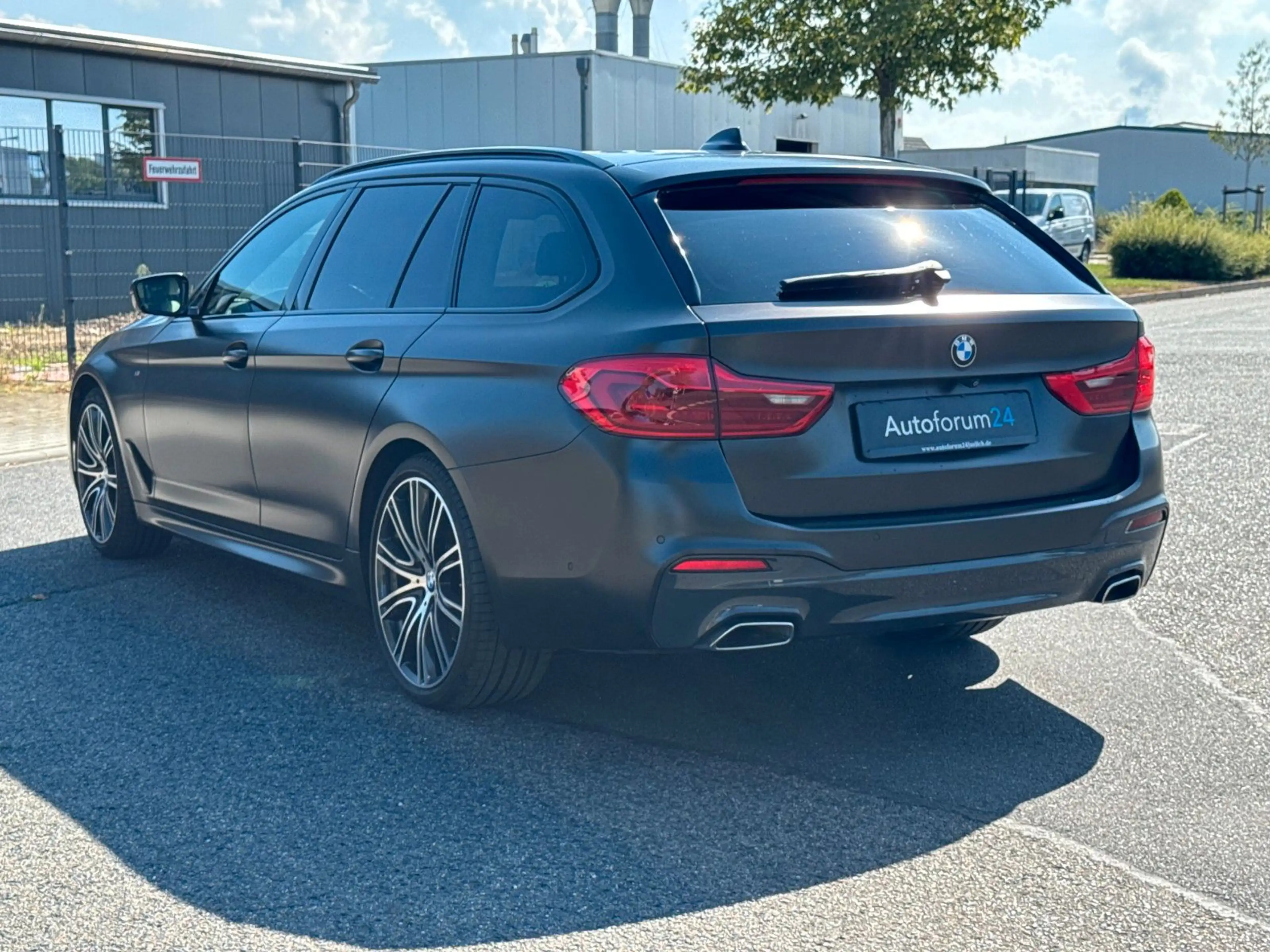 BMW 540 d Touring xDrive M Sport*Autom.*Pano*HUD* — photo 3