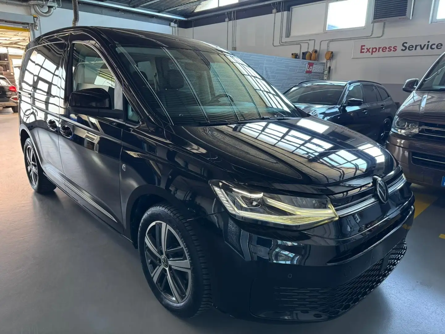 Volkswagen Caddy Caddy 2.0 TDI 122 CV DSG Style Noir - 1