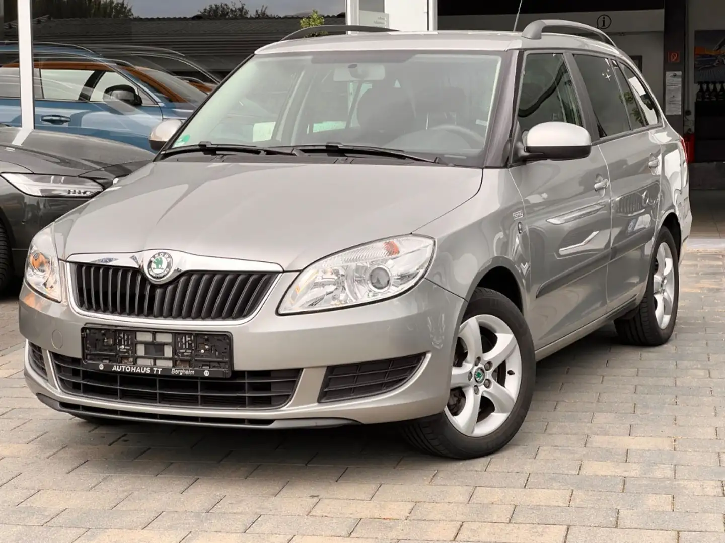 Skoda Fabia 1.2l TSI Green tec Family Combi°Automatik° - 1