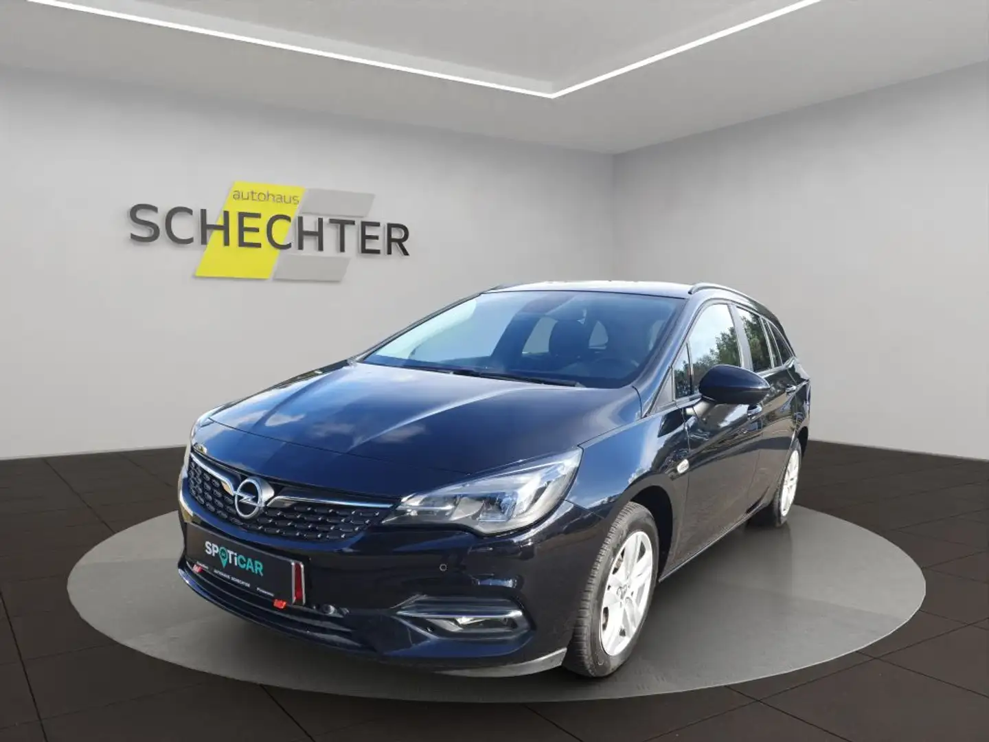 Opel Astra 1.2 Turbo Start/Stop Sports Tourer Edition Noir - 1
