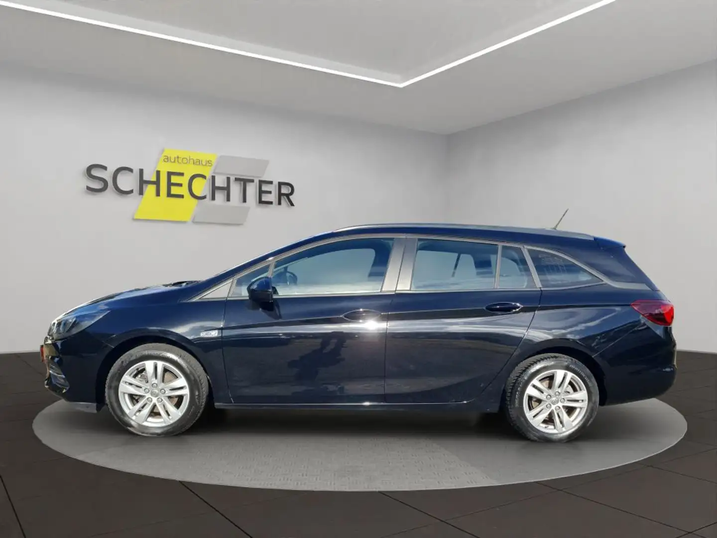 Opel Astra 1.2 Turbo Start/Stop Sports Tourer Edition Noir - 2