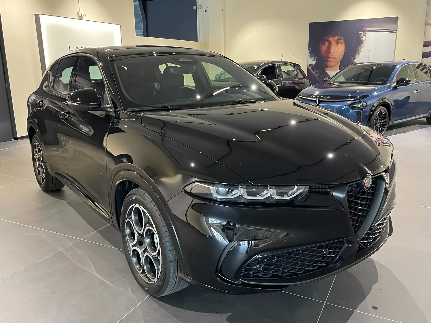 Alfa Romeo Tonale My24 Hybrid 160cv Sprint Noir - 1