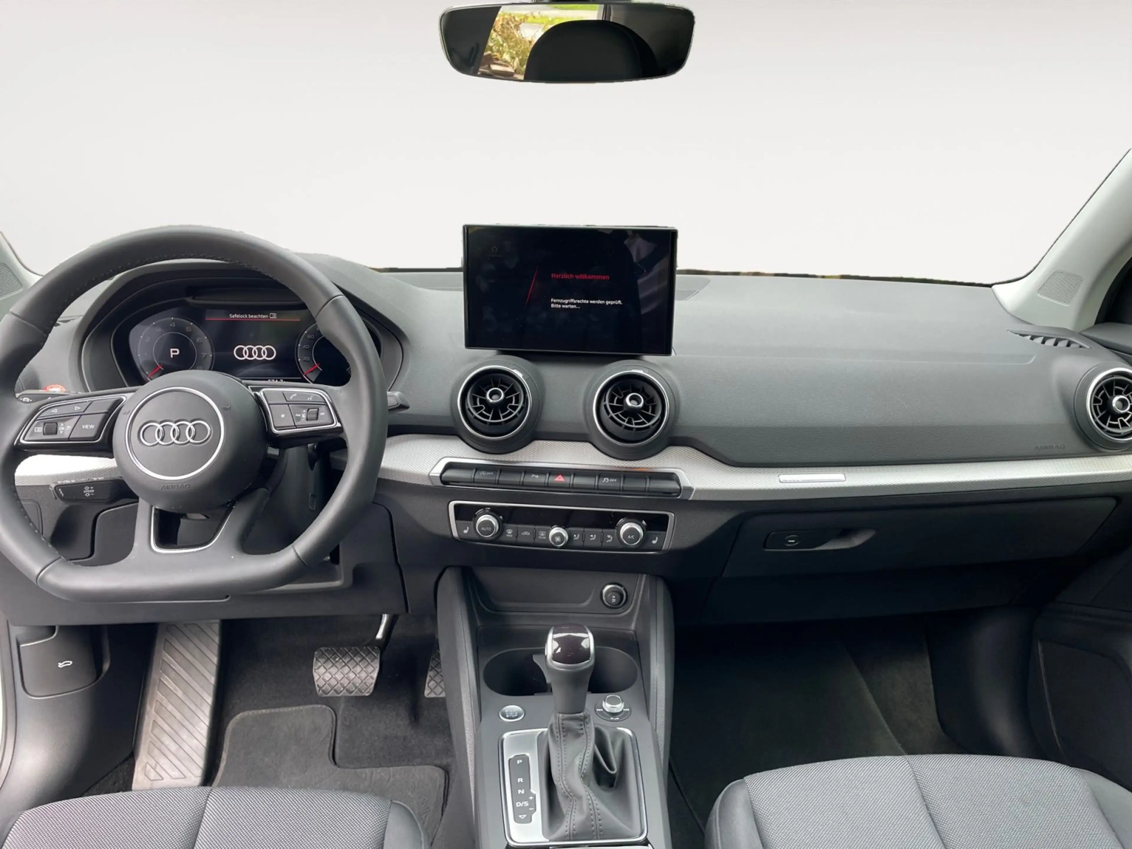 Audi Q2 35 TFSI S-Tronic advanced — photo 12