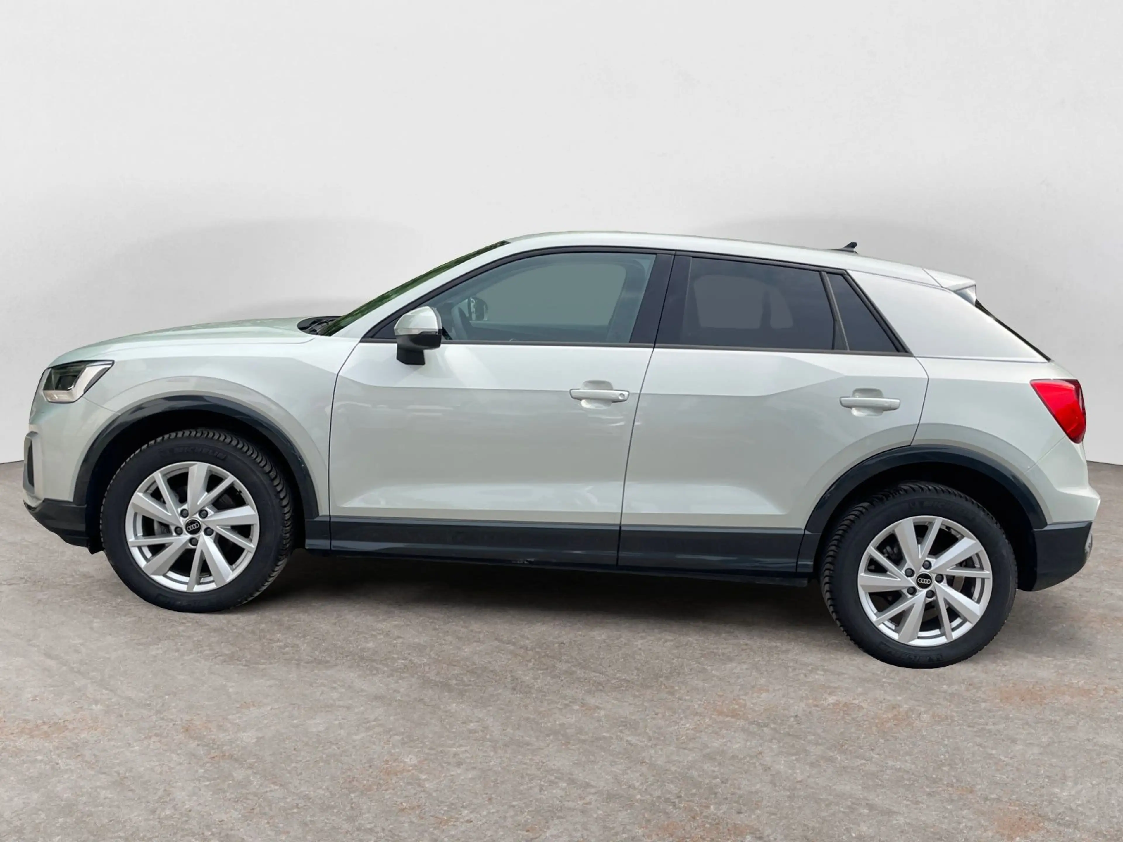 Audi Q2 35 TFSI S-Tronic advanced — photo 3