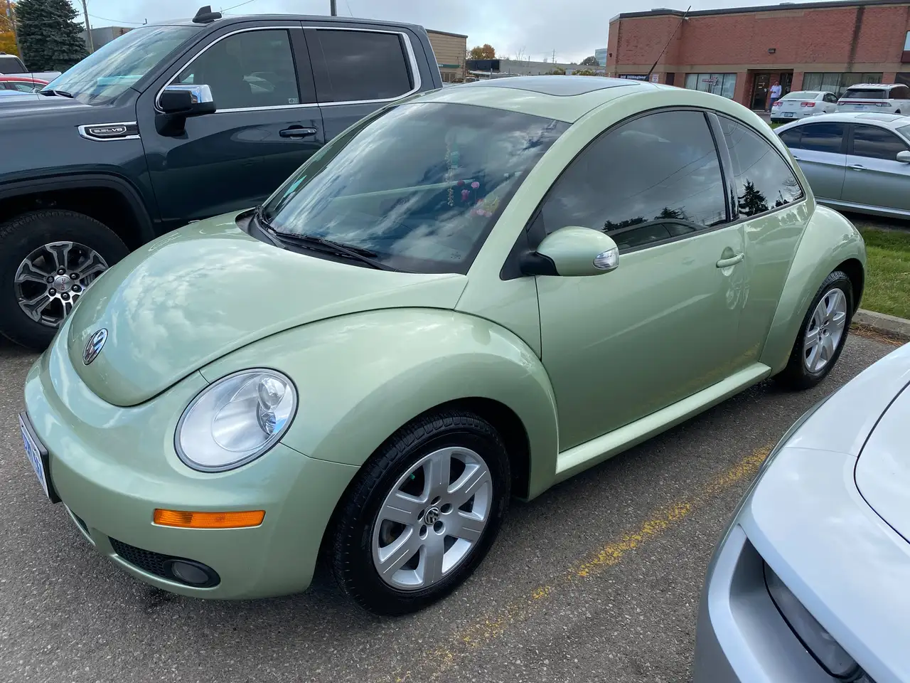 Volkswagen Beetle photo Volkswagen Beetle