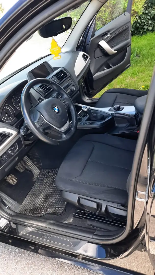 BMW 114 114i Österreich-Paket Schwarz - 2