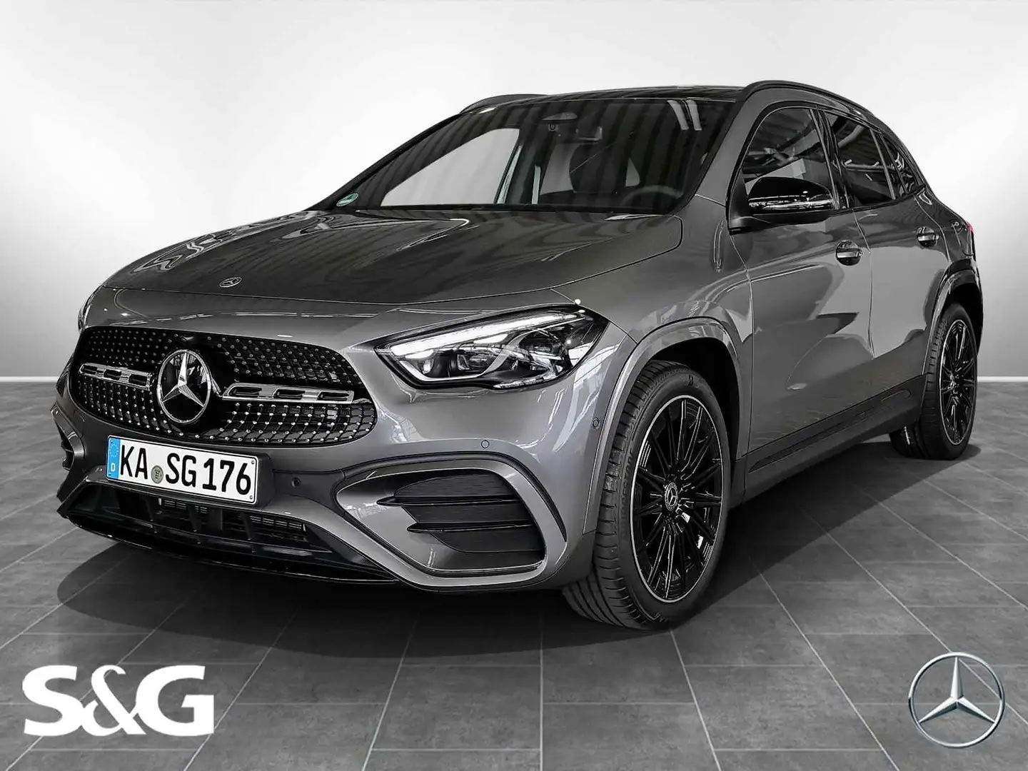 Mercedes-Benz GLA 200 AMG Standhz.+RüKam+M-LED+Pano+AHK+Distro Grau - 1