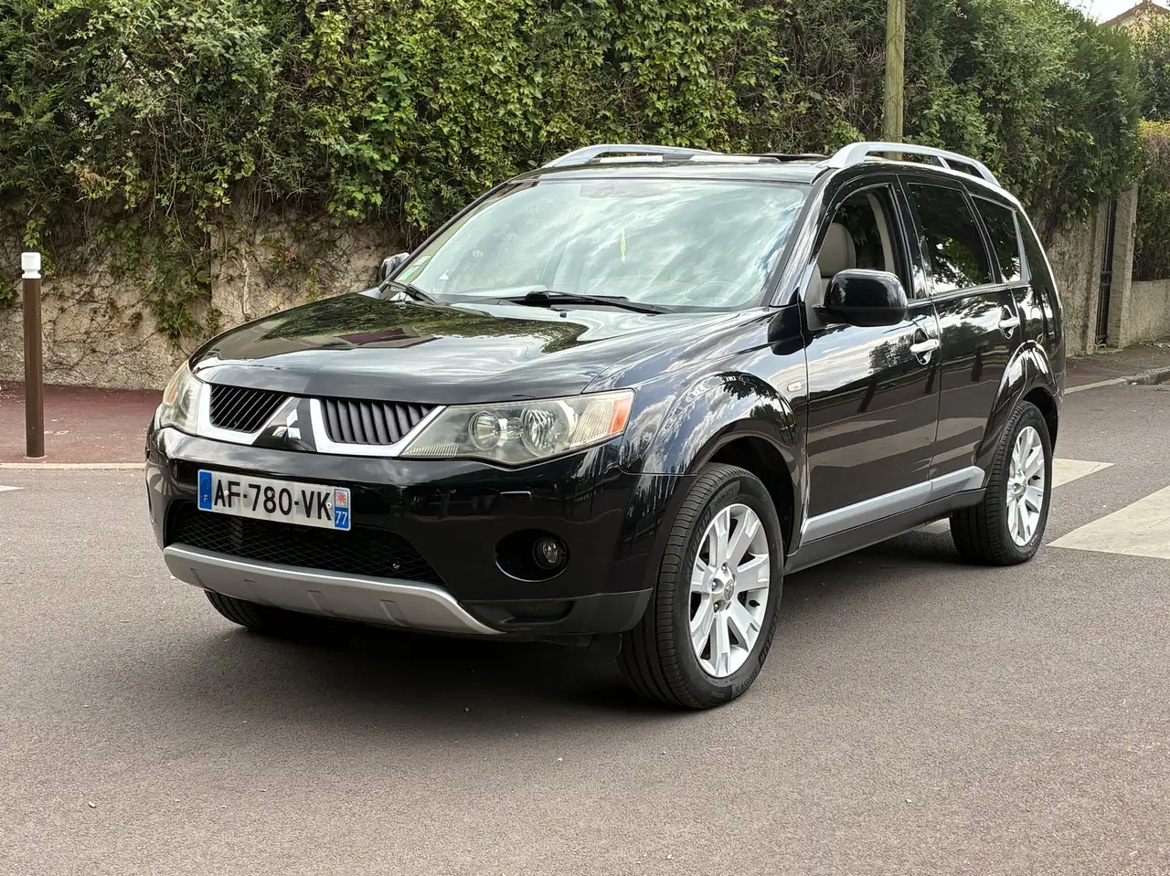 Mitsubishi Outlander 2.2 DI-D Instyle 30Ã¨me Anniversaire