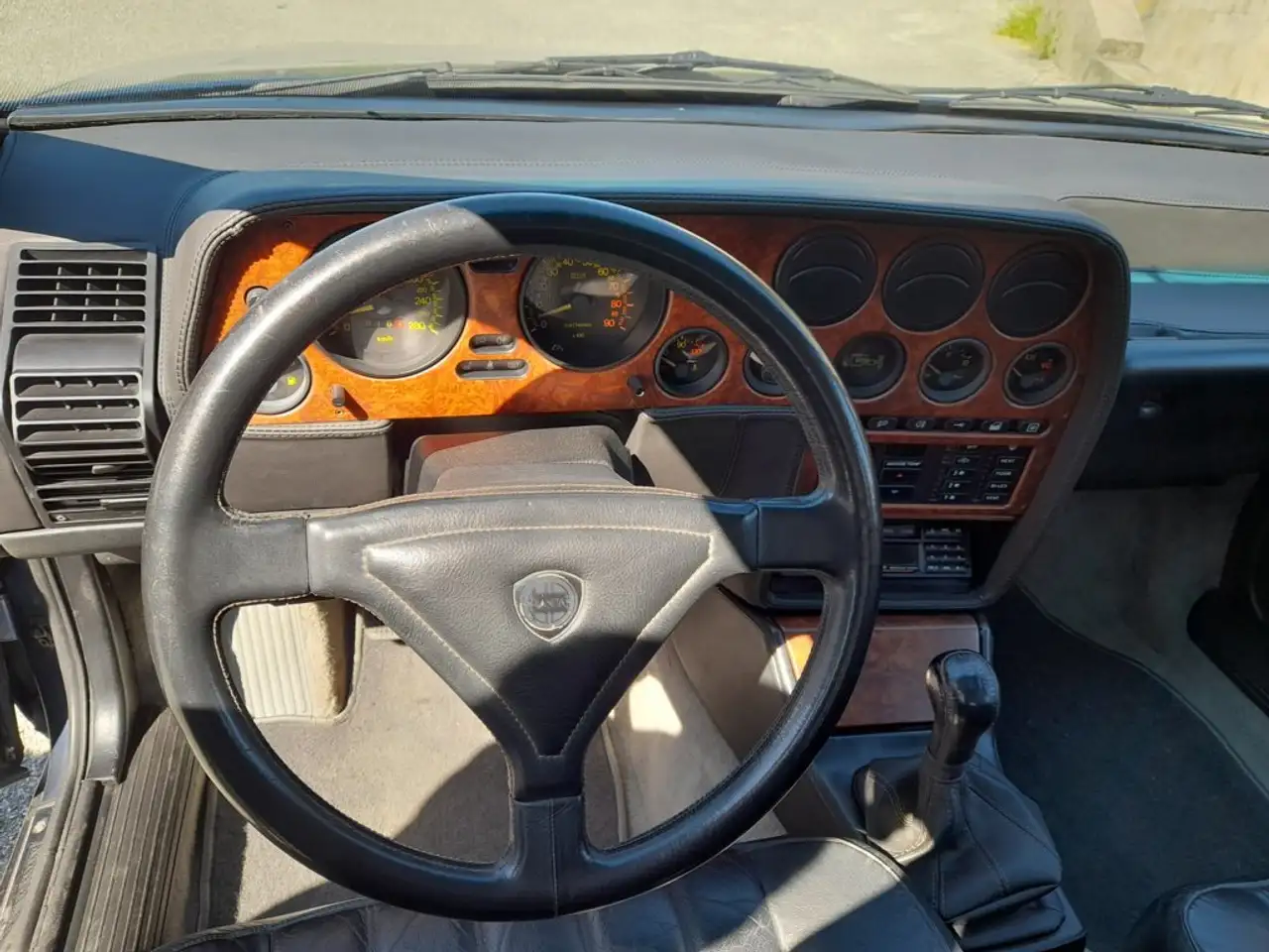 Lancia Thema Ferrari 8.32, foto 6