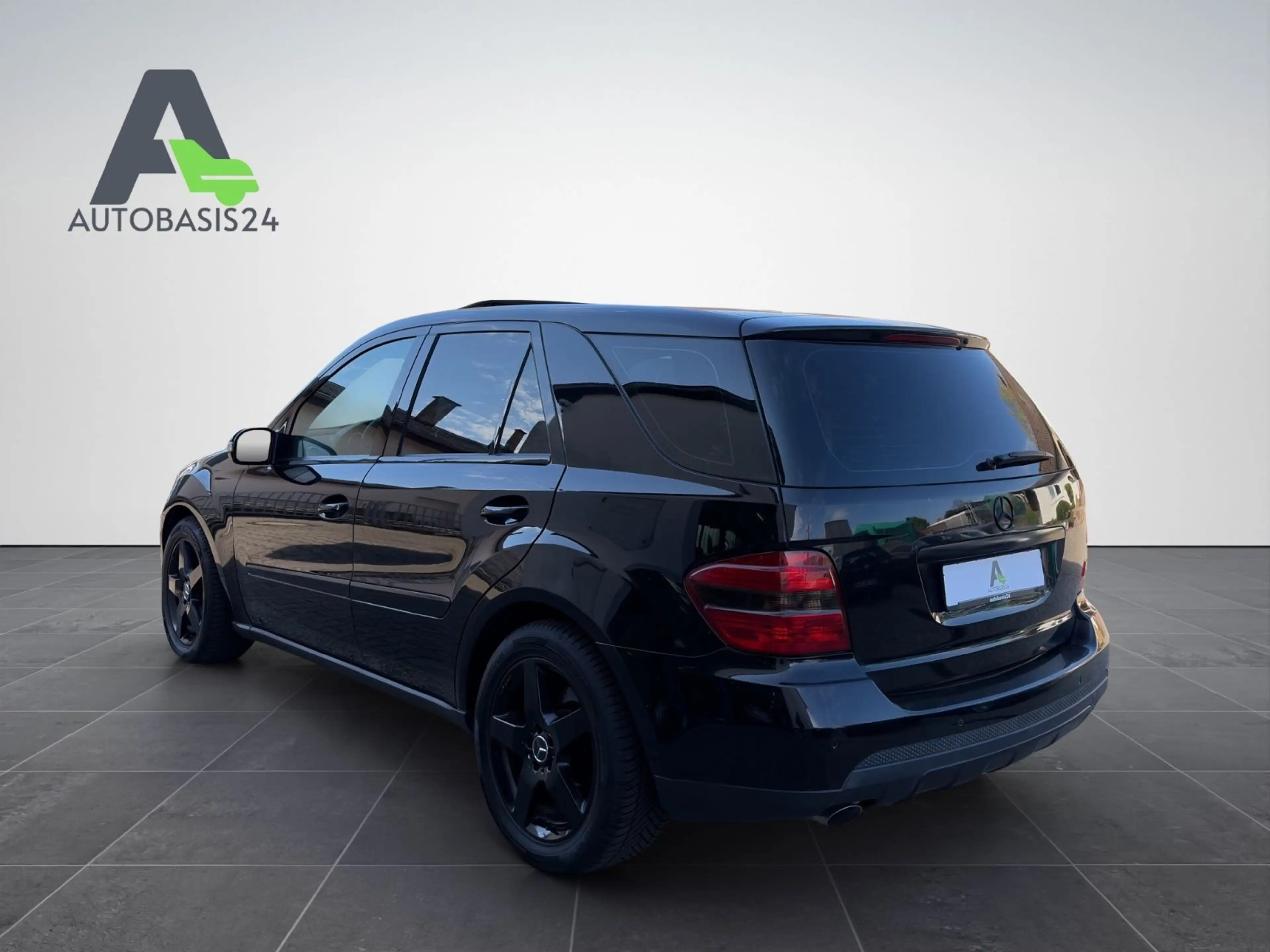 Mercedes-Benz ML 320 CDI 4Matic *NAVI*BI-XENON*TÜV — photo 3