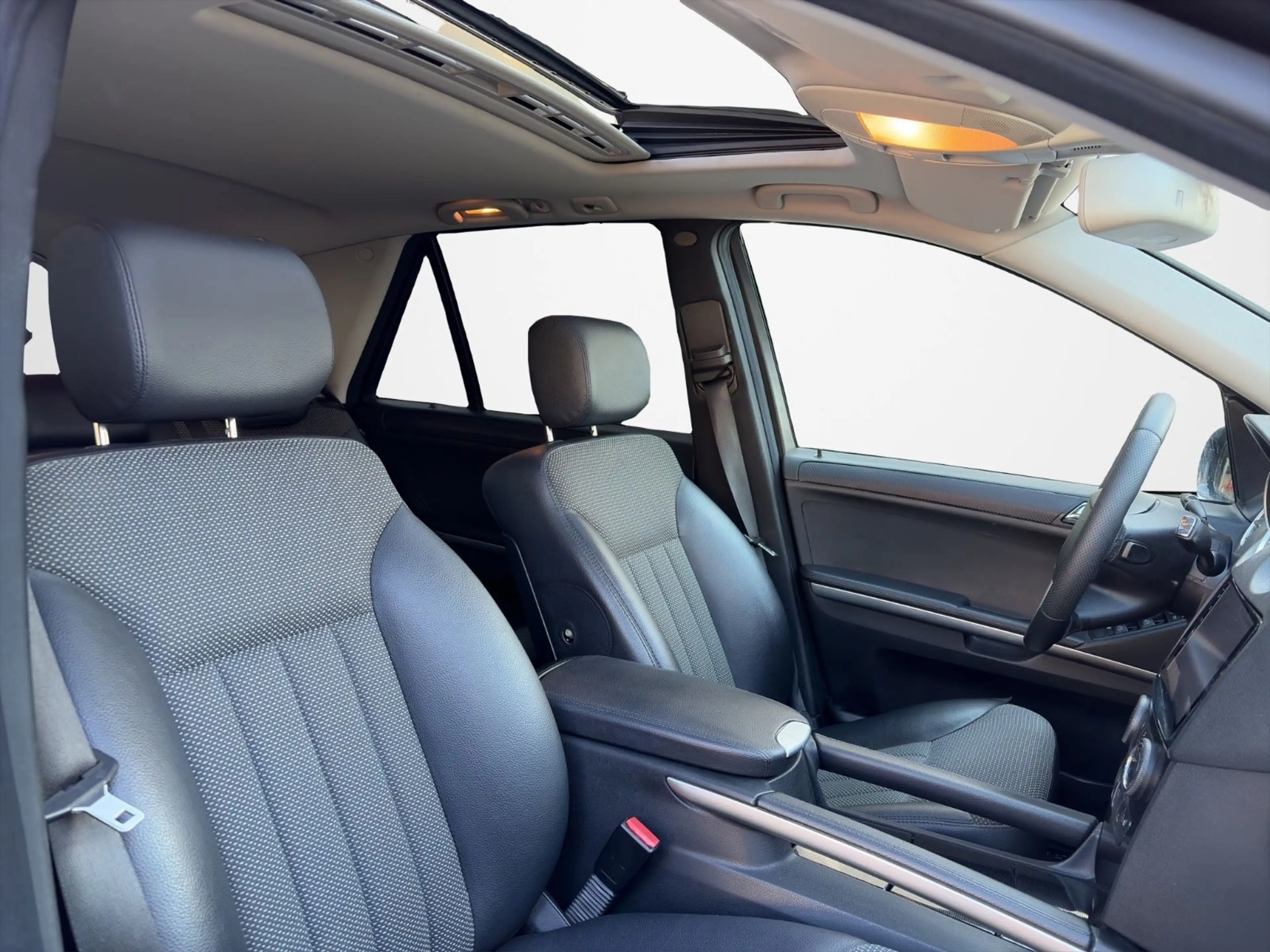 Mercedes-Benz ML 320 CDI 4Matic *NAVI*BI-XENON*TÜV — photo 14