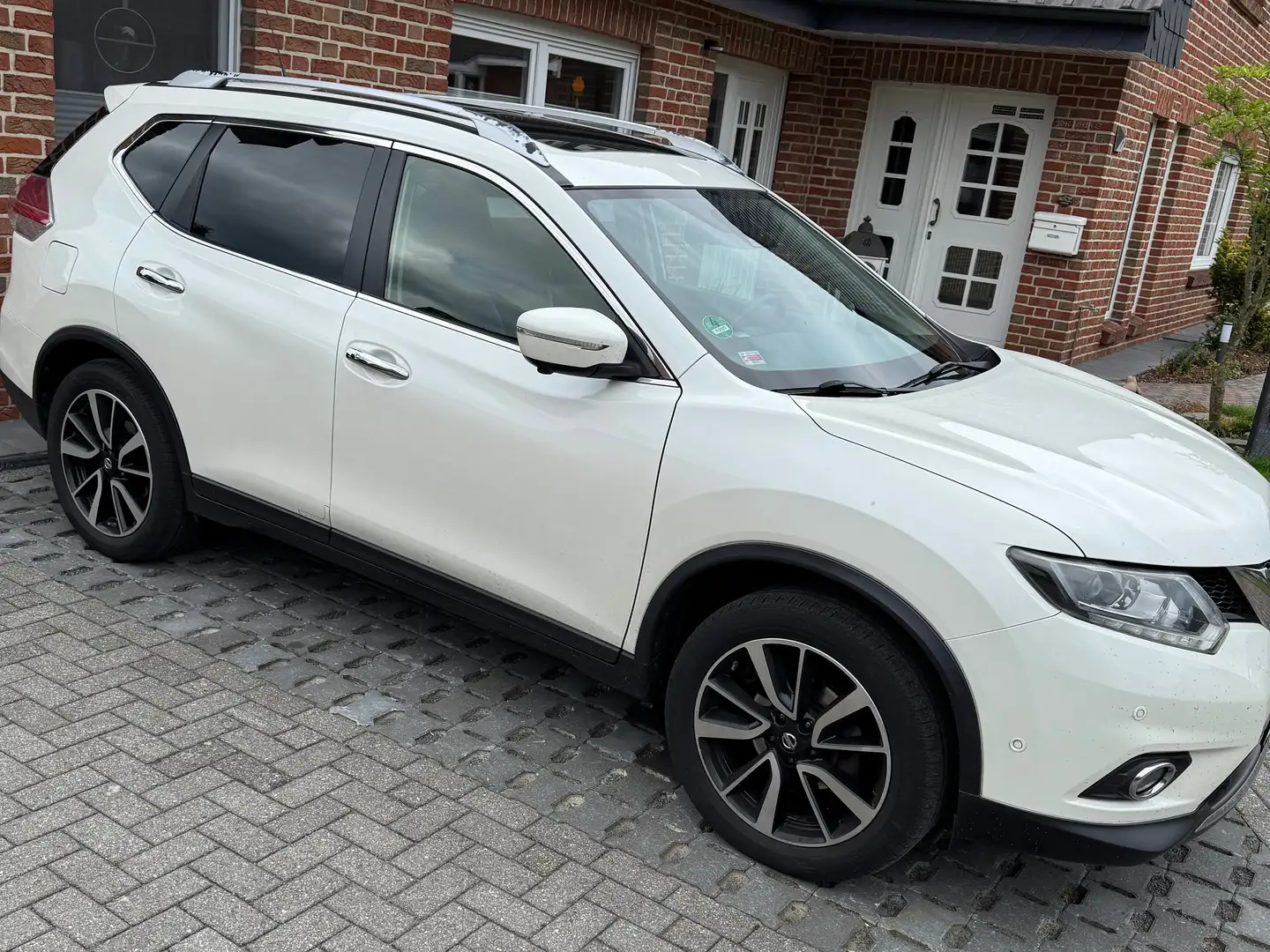Nissan X-Trail X-Trail Diesel 1.6 dCi ALL-MODE 4x4i Tekna Wit - 1