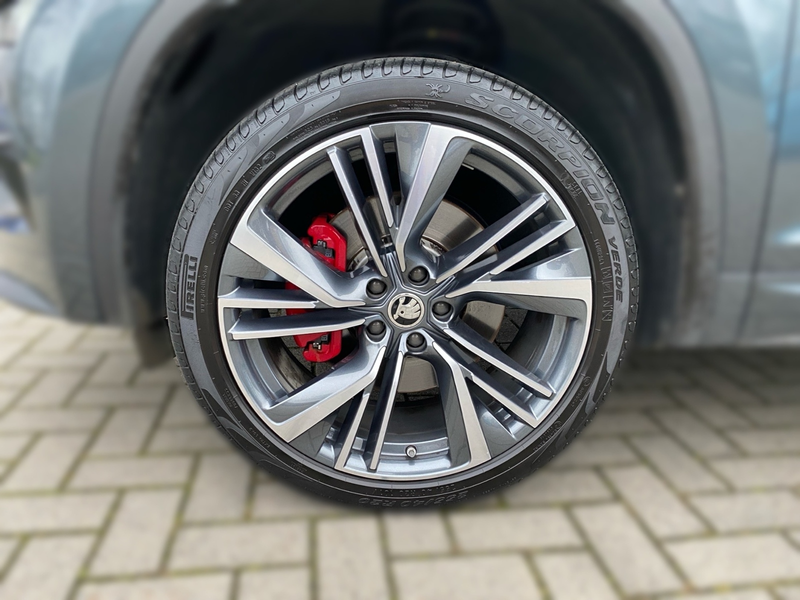 Skoda Kodiaq 2.0 TDI DSG 4x4 RS *AHK *ACC *20" *RKAM *NAVI* — photo 10