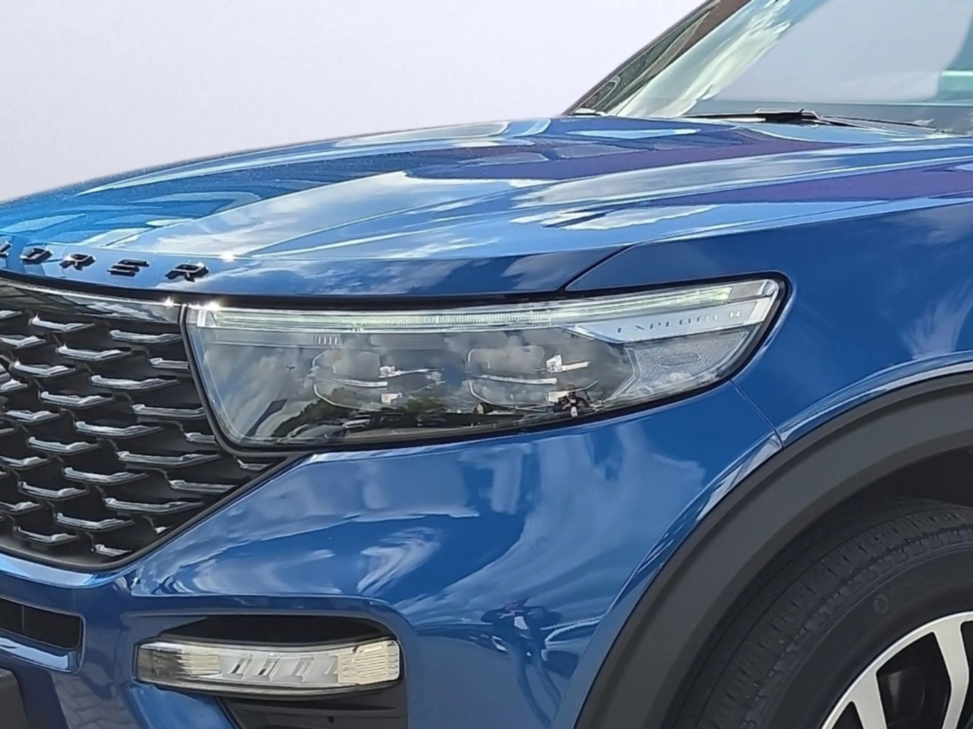 Ford Explorer Plug-in-Hybrid 4x4 ST-Line 7-Sitzer El. Panodach N — photo 5