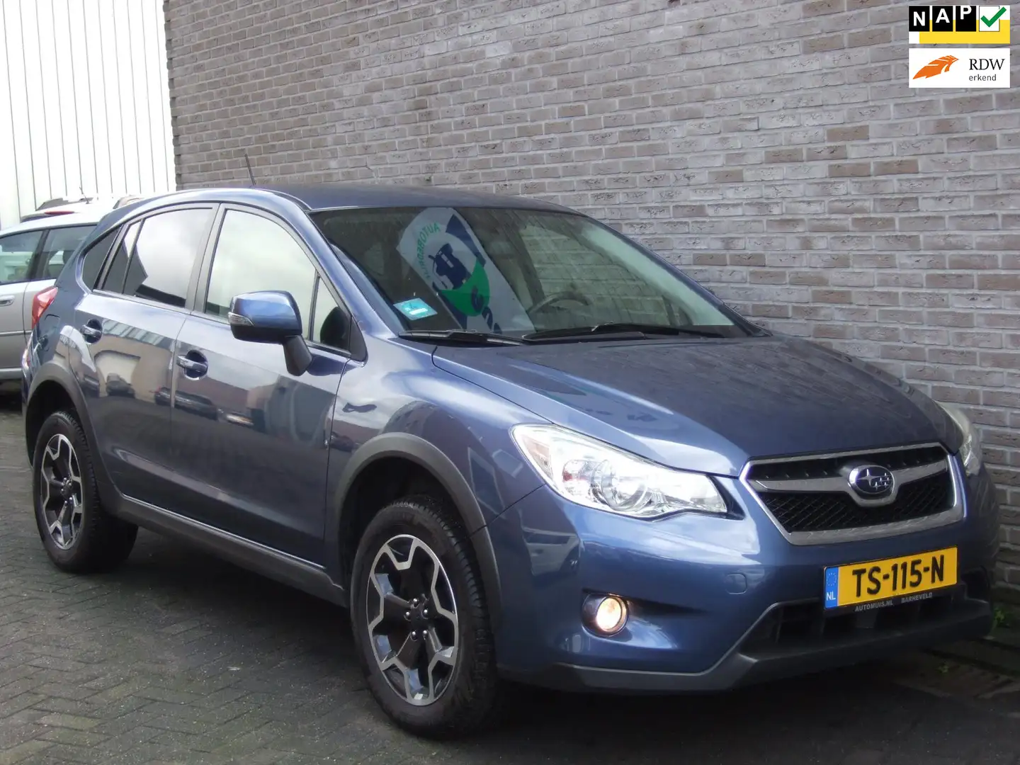 Subaru XV 2.0i Luxury AWD - Stoelverwarming - LM velgen - Blau - 1