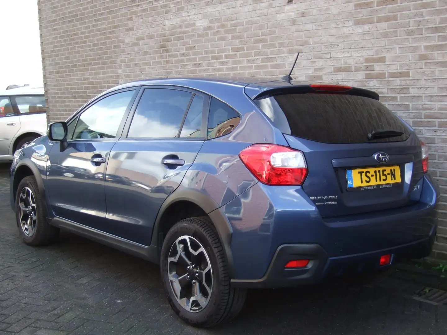 Subaru XV 2.0i Luxury AWD - Stoelverwarming - LM velgen - Blau - 2