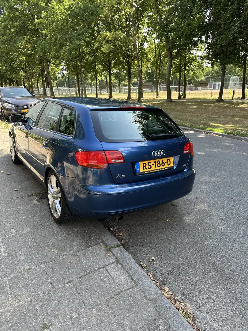 Audi A6 allroad audi a3 1.6 FSI Attraction Blue - 2