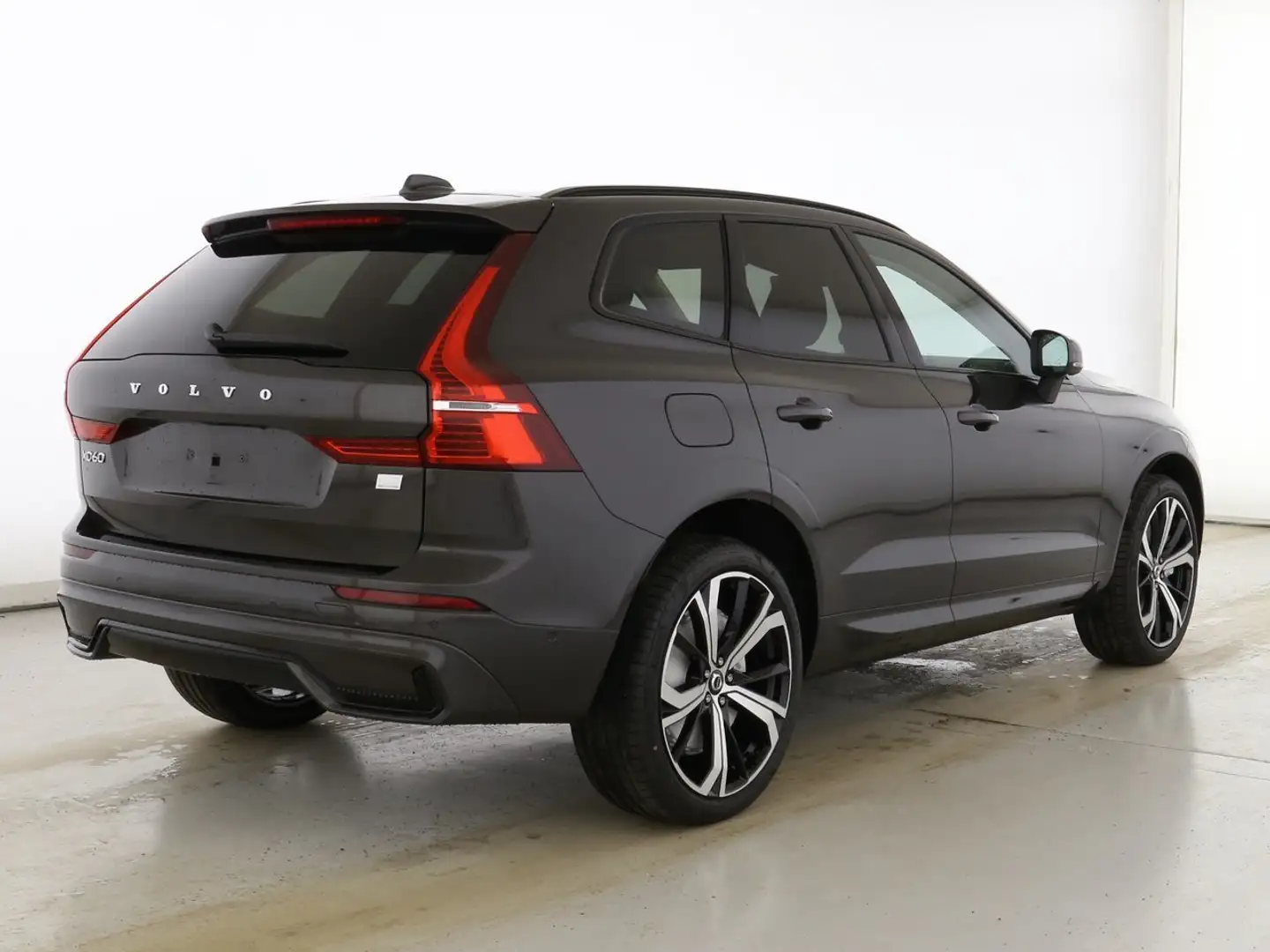 Volvo XC60 T8 Recharge AWD Plus Dark 21"+AHK+H&K+360° Grau - 2