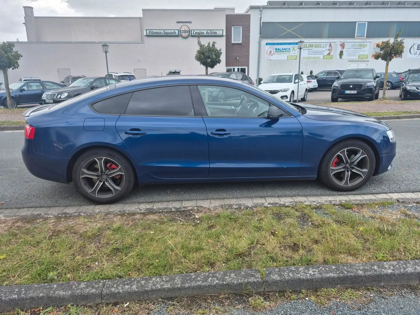 Audi A5 Sportback 2.0 TDI  clean diesel Blau - 2