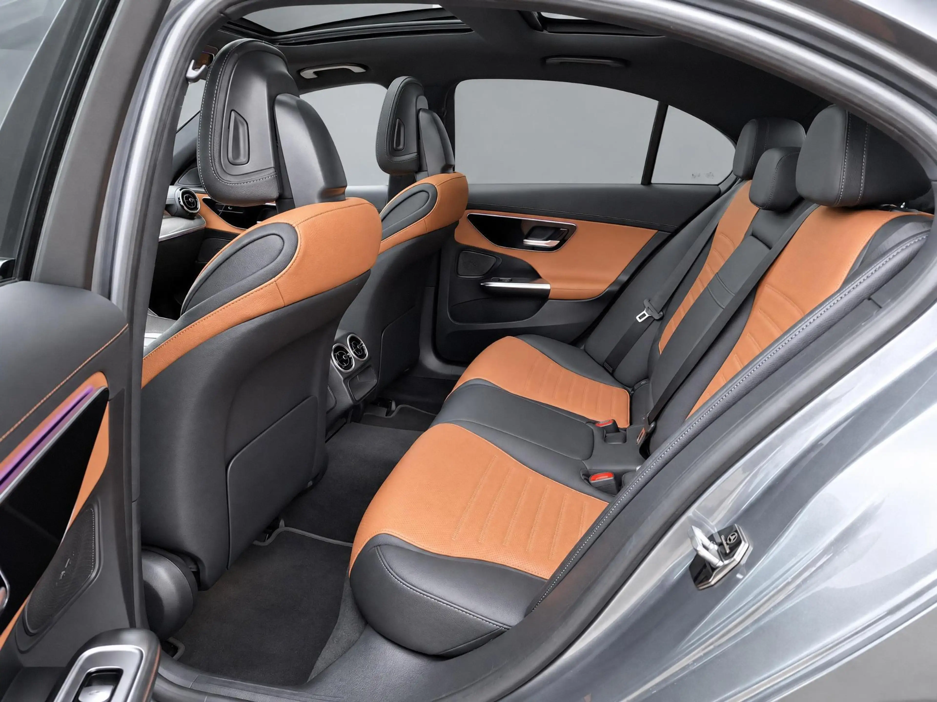 Mercedes-Benz C 300 e AMG Line | Panoramadak | Night Pakket | Trekhaak — photo 5