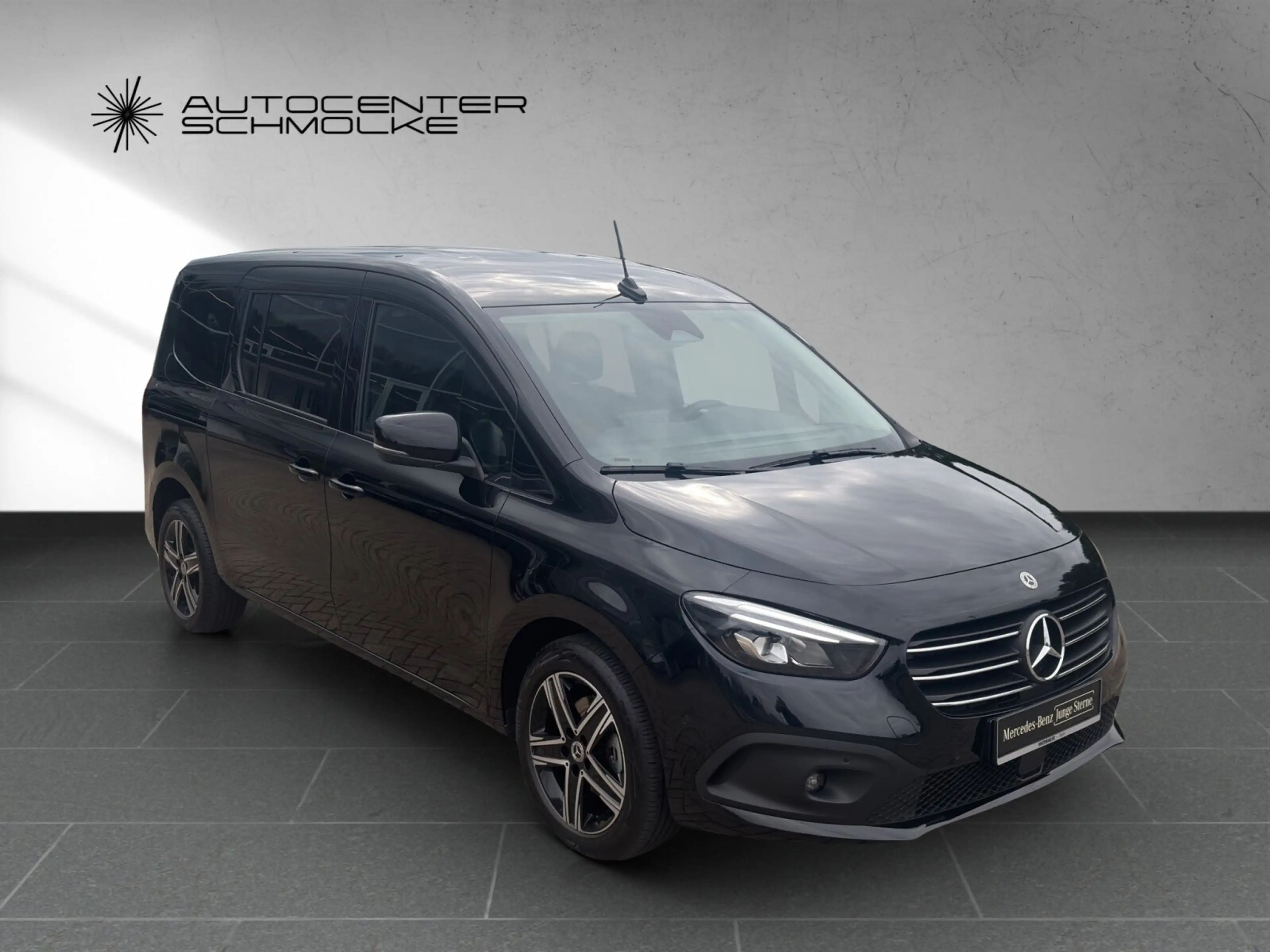 Mercedes-Benz T-Class T 180 Progressive L *7-Sitzer*LED*RFK*AHK* Navi — photo 8