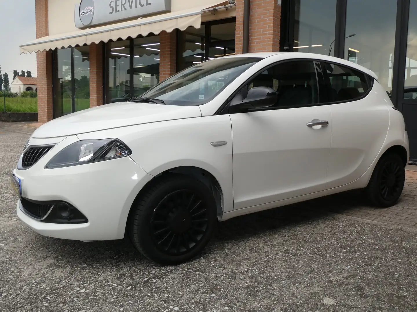 Lancia Ypsilon Ypsilon 1.0 firefly hybrid Silver s Bianco - 1