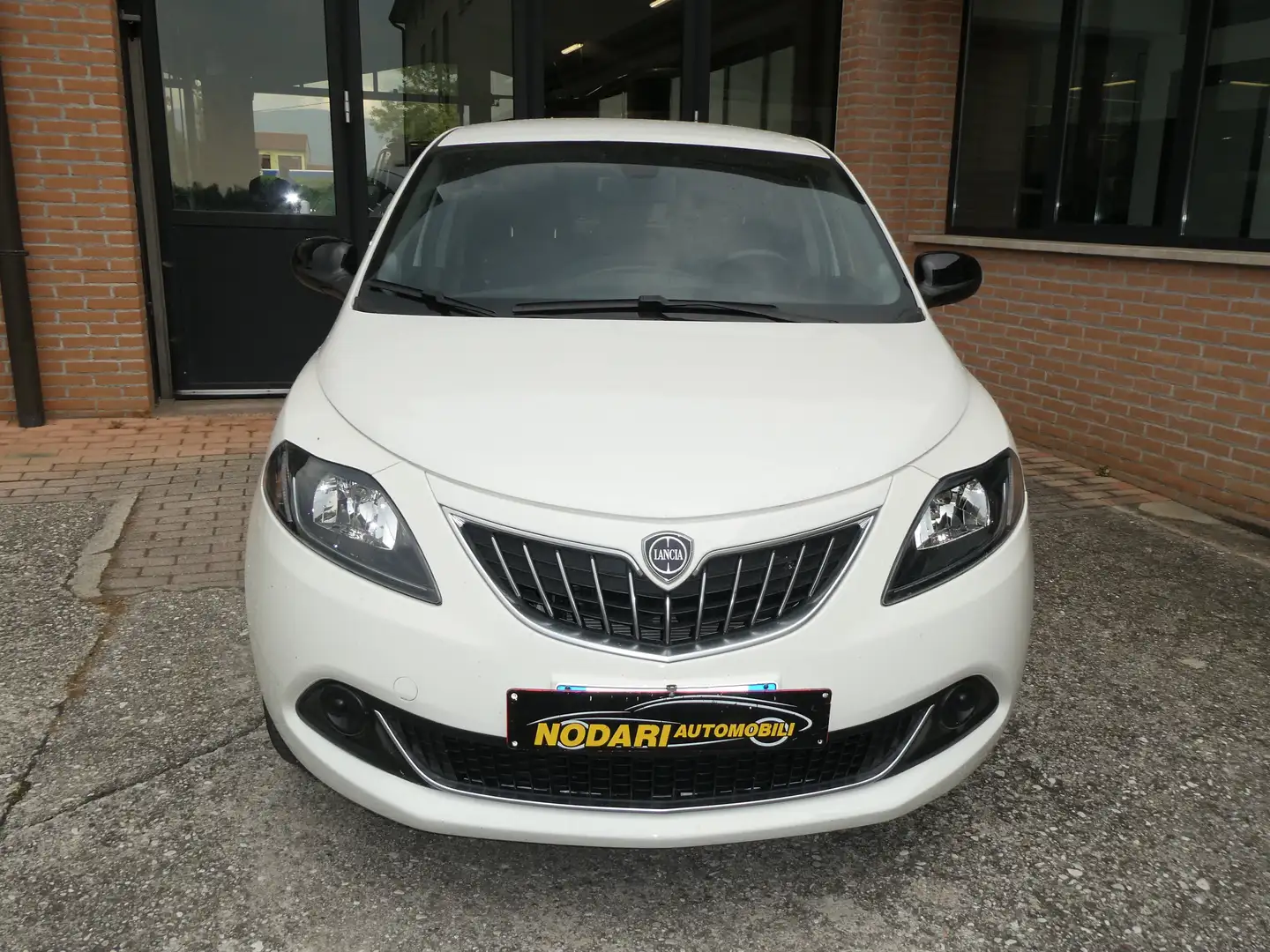 Lancia Ypsilon Ypsilon 1.0 firefly hybrid Silver s Bianco - 2