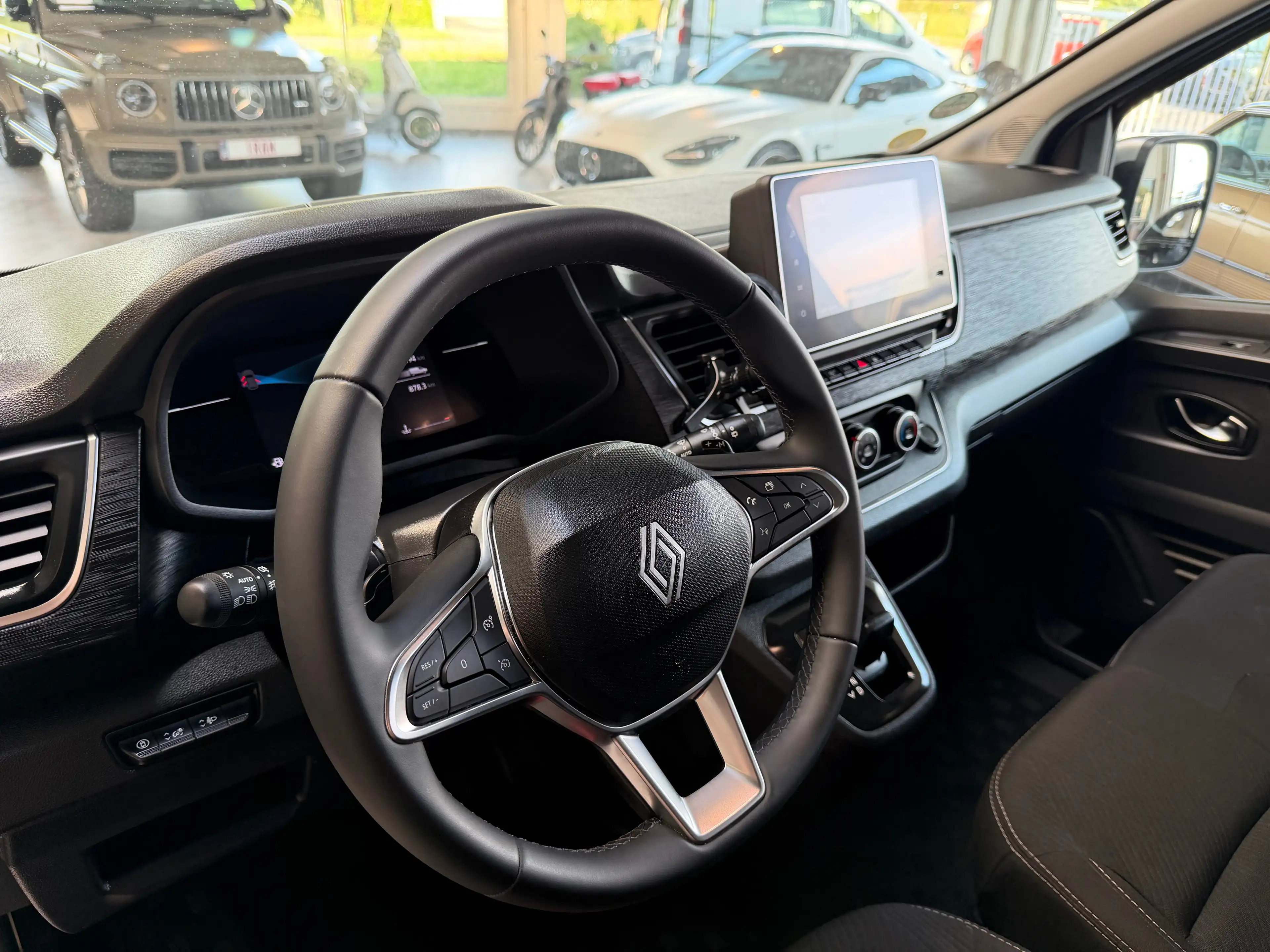 Renault Trafic 2.0 dCi 27 L1H1 Grand Confort EDC — photo 12