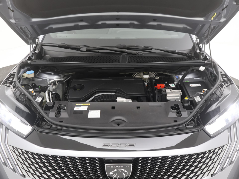 Peugeot 5008 1.2 Hybrid 145 Allure 7p AUTOM. CARPLAY|360CAMERA| — photo 32
