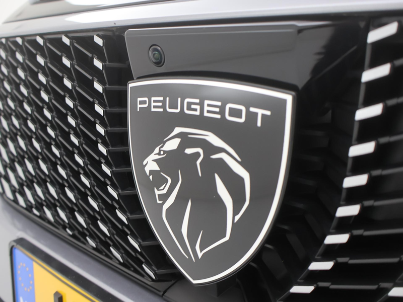 Peugeot 5008 1.2 Hybrid 145 Allure 7p AUTOM. CARPLAY|360CAMERA| — photo 33