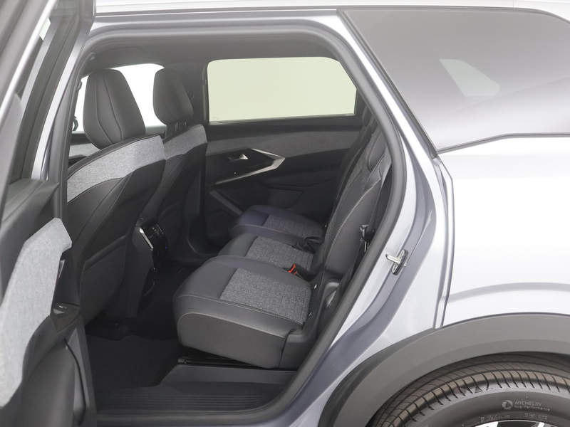 Peugeot 5008 1.2 Hybrid 145 Allure 7p AUTOM. CARPLAY|360CAMERA| — photo 11