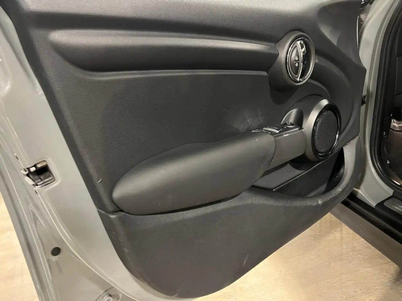 MINI 5 Door снимка MINI 5 Door