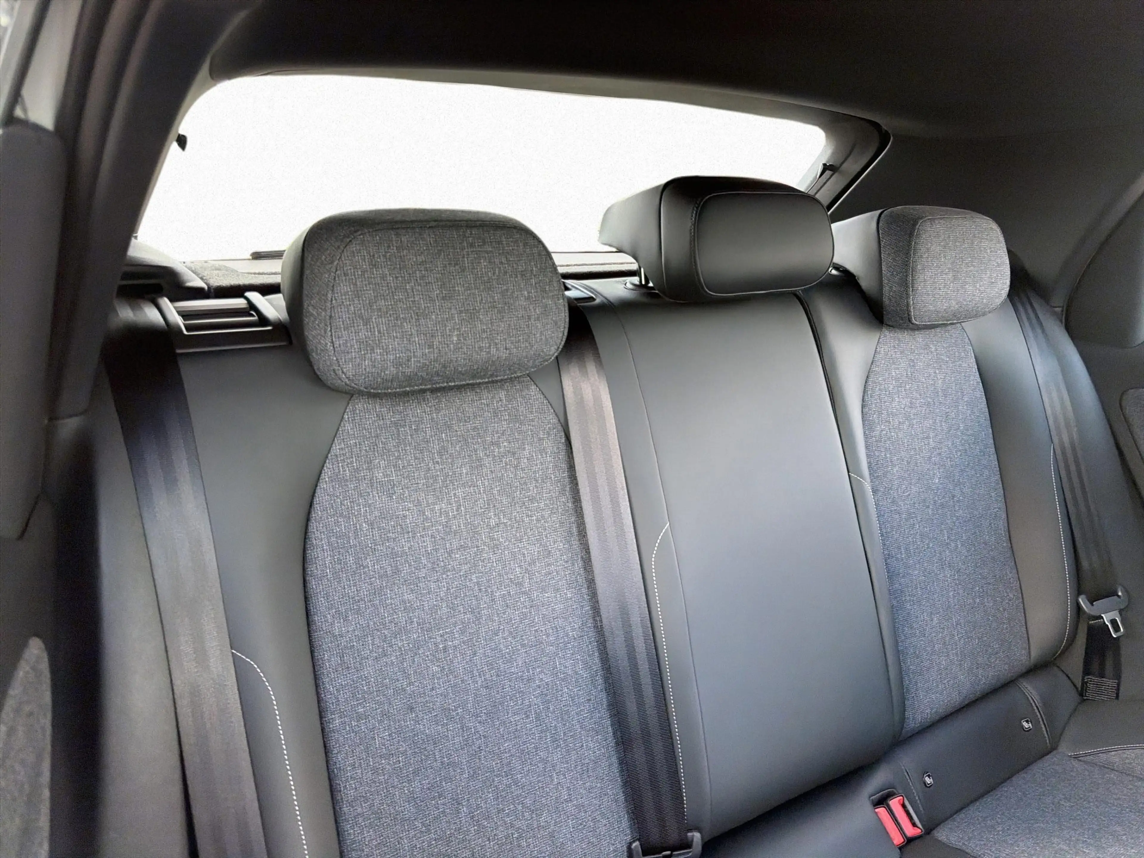 Volkswagen ID. Polo 55 kWh STYLE AHK PANO KAM ACC IQ.LIGHT — photo 14