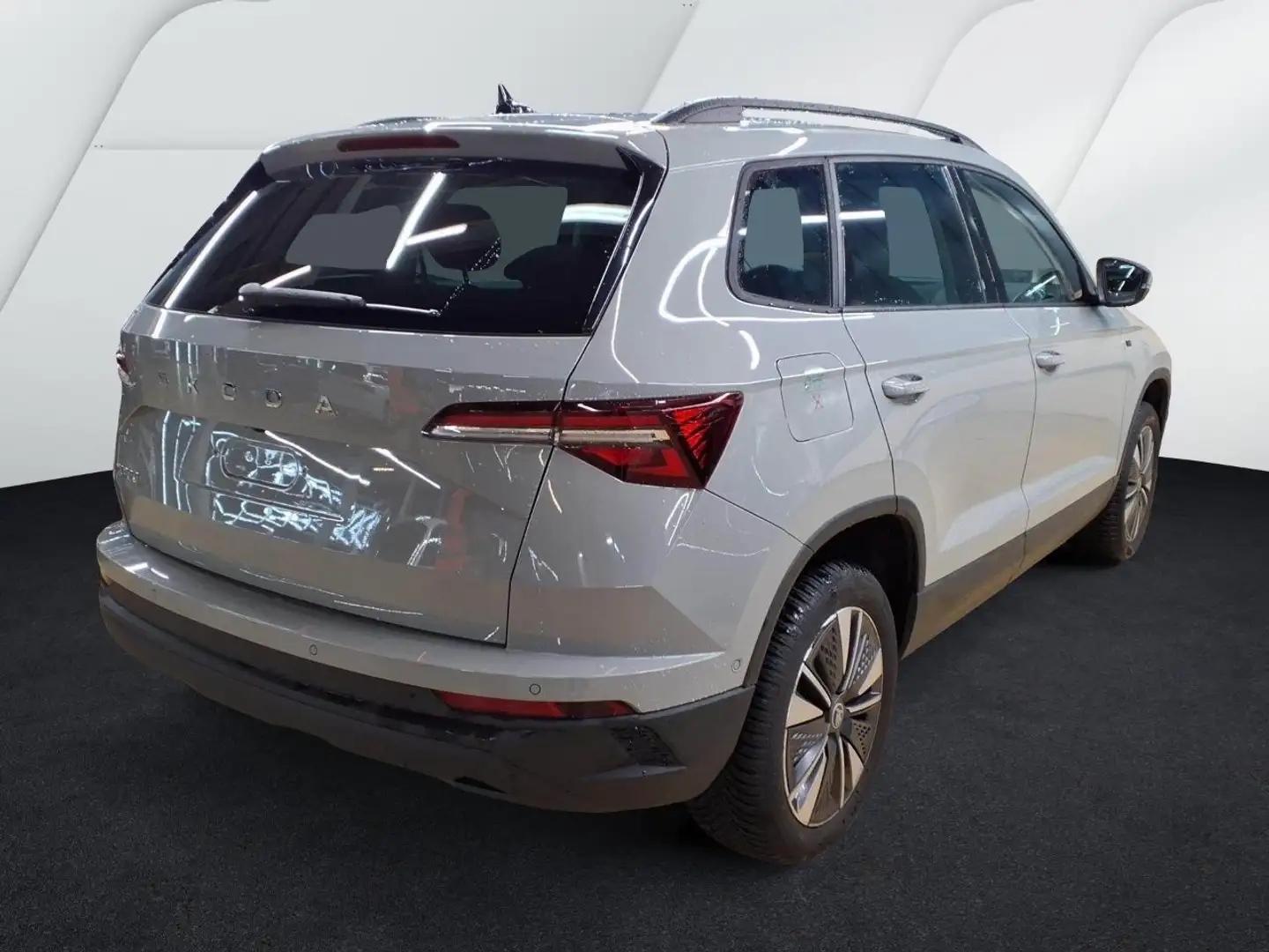 Skoda Karoq Selection 1.5 TSI DSG PANO+ACC+MATRIX+AHK Klima Grau - 2