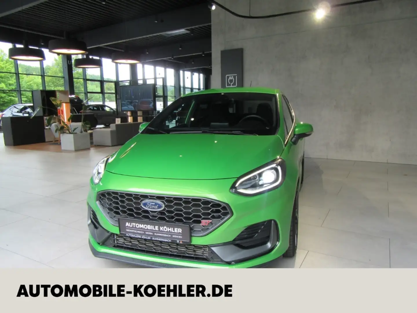 Ford Fiesta ST 1.5 EcoBo Performance 6 Gang Schalter Grün - 1