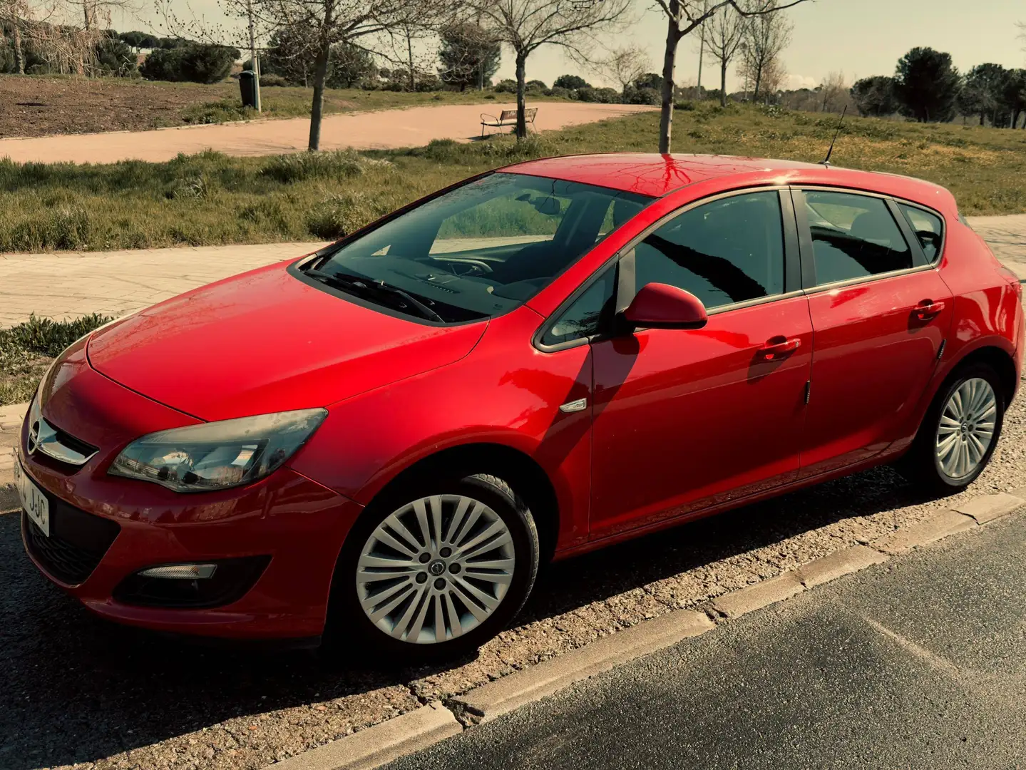 Opel Astra Astra 1.4T Selective Selective Rojo - 1