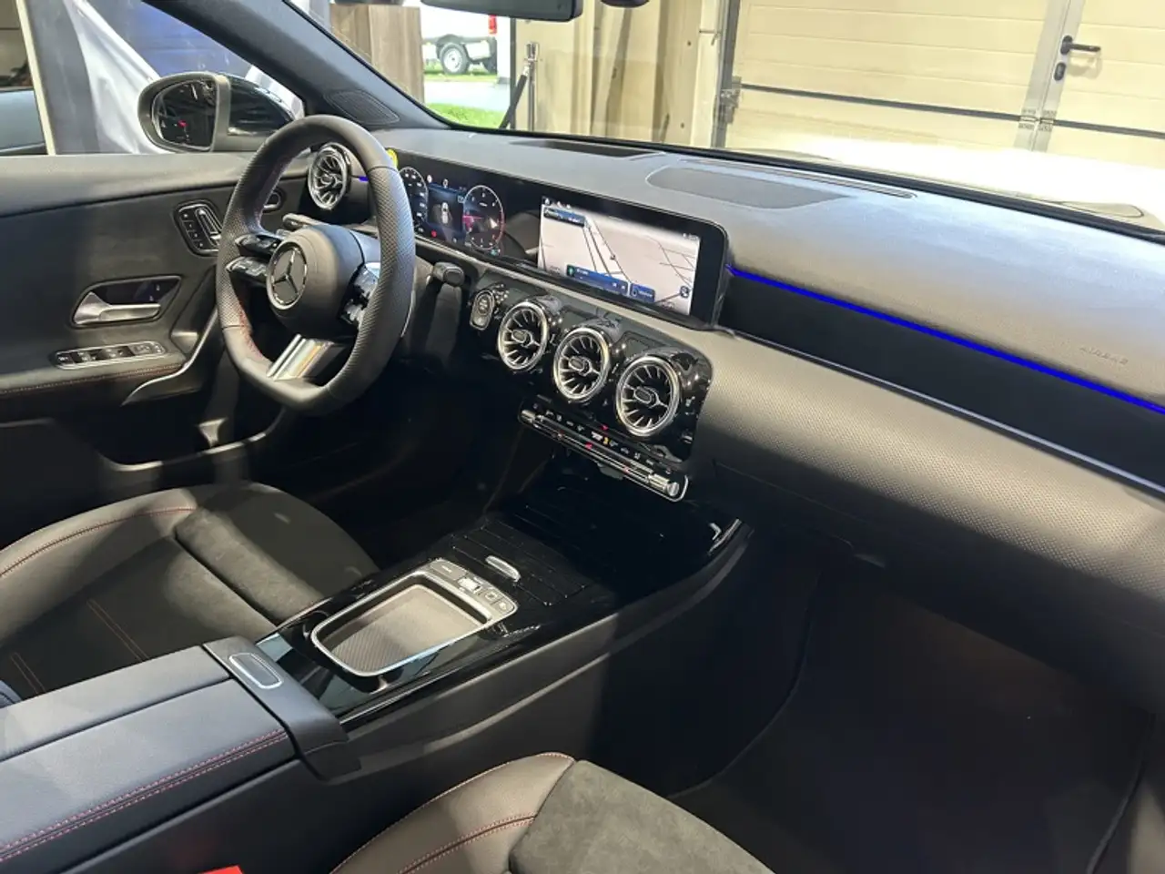 Mercedes-Benz A-Class 2026 — фото 10