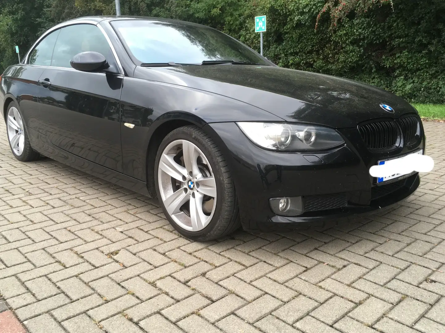 BMW 330 330d DPF Cabrio Aut. Schwarz - 1