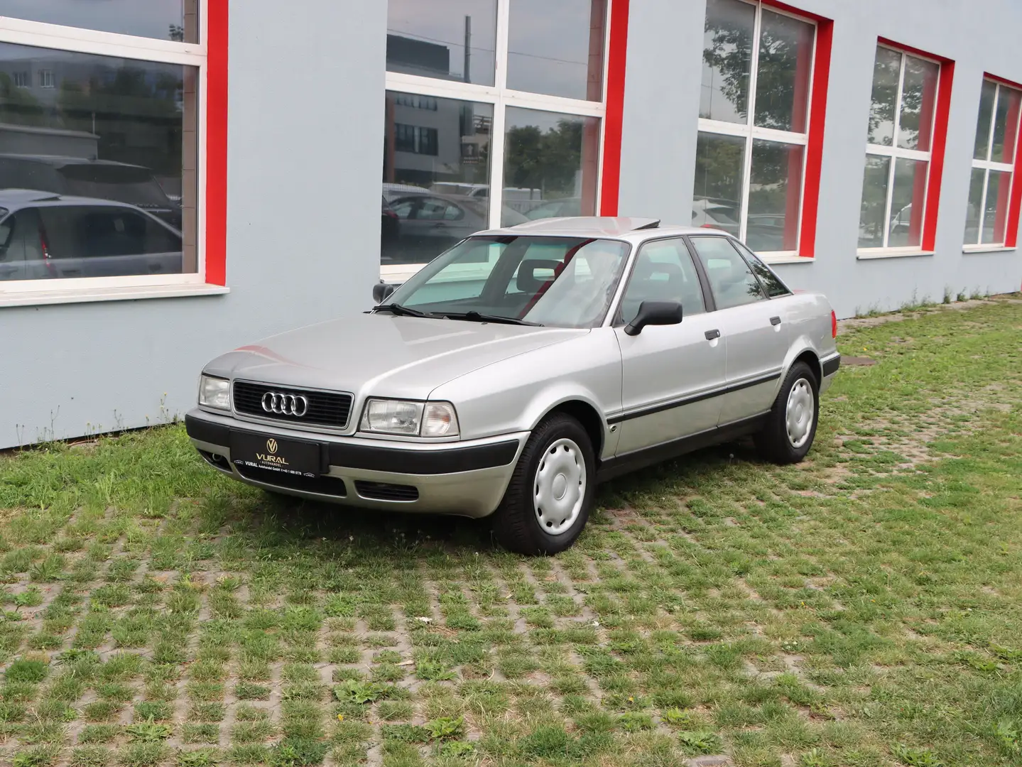 Audi 80 80 CD 2,0 E Aut. | SCHIEBEDACH | KLIMA | Plateado - 2