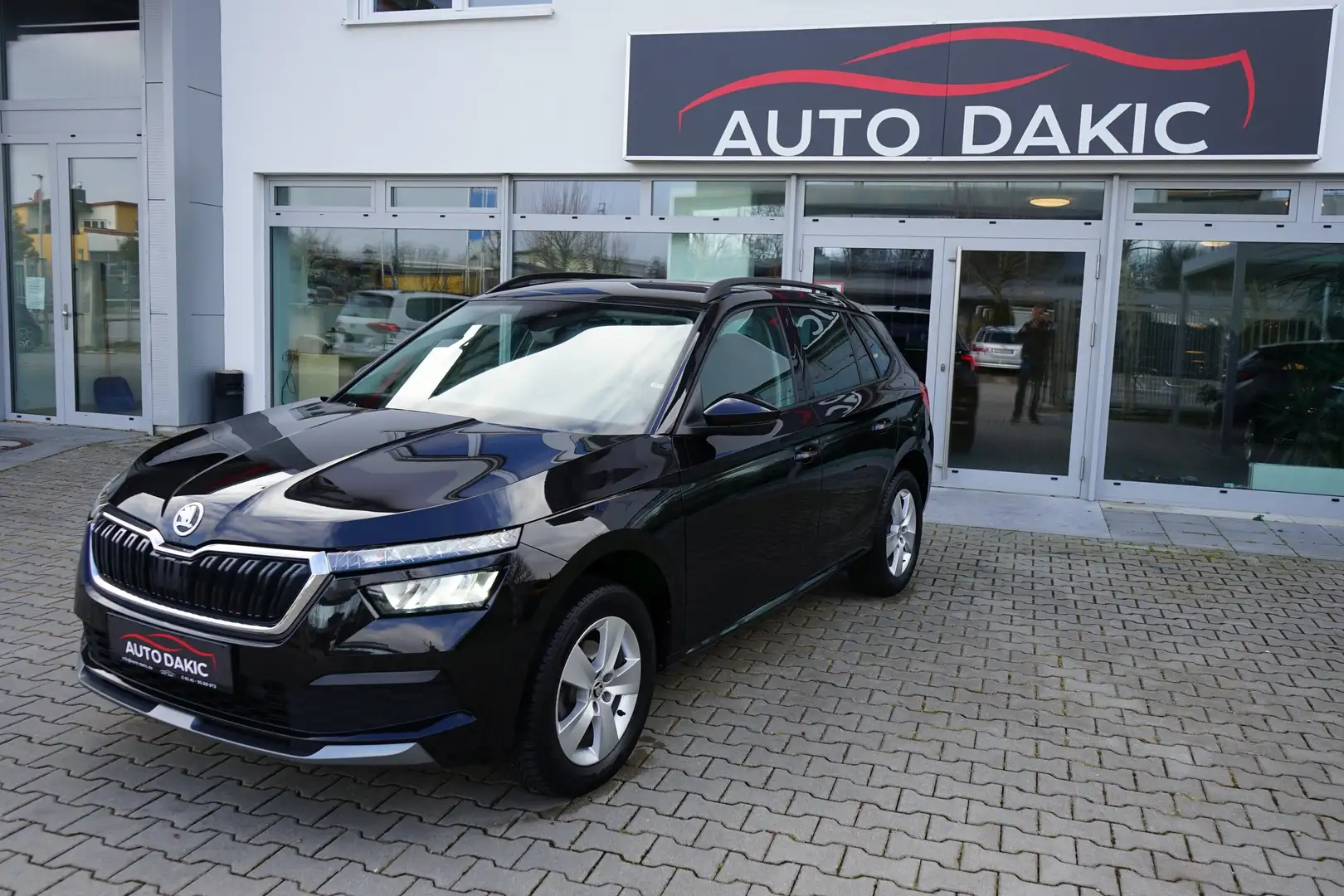 Skoda Kamiq AMBITION  LED KAMERA ALU SHZ PDC 5 Jahre Garantie Schwarz - 2