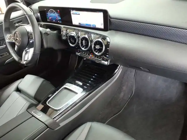 Mercedes-Benz A-Class view 9