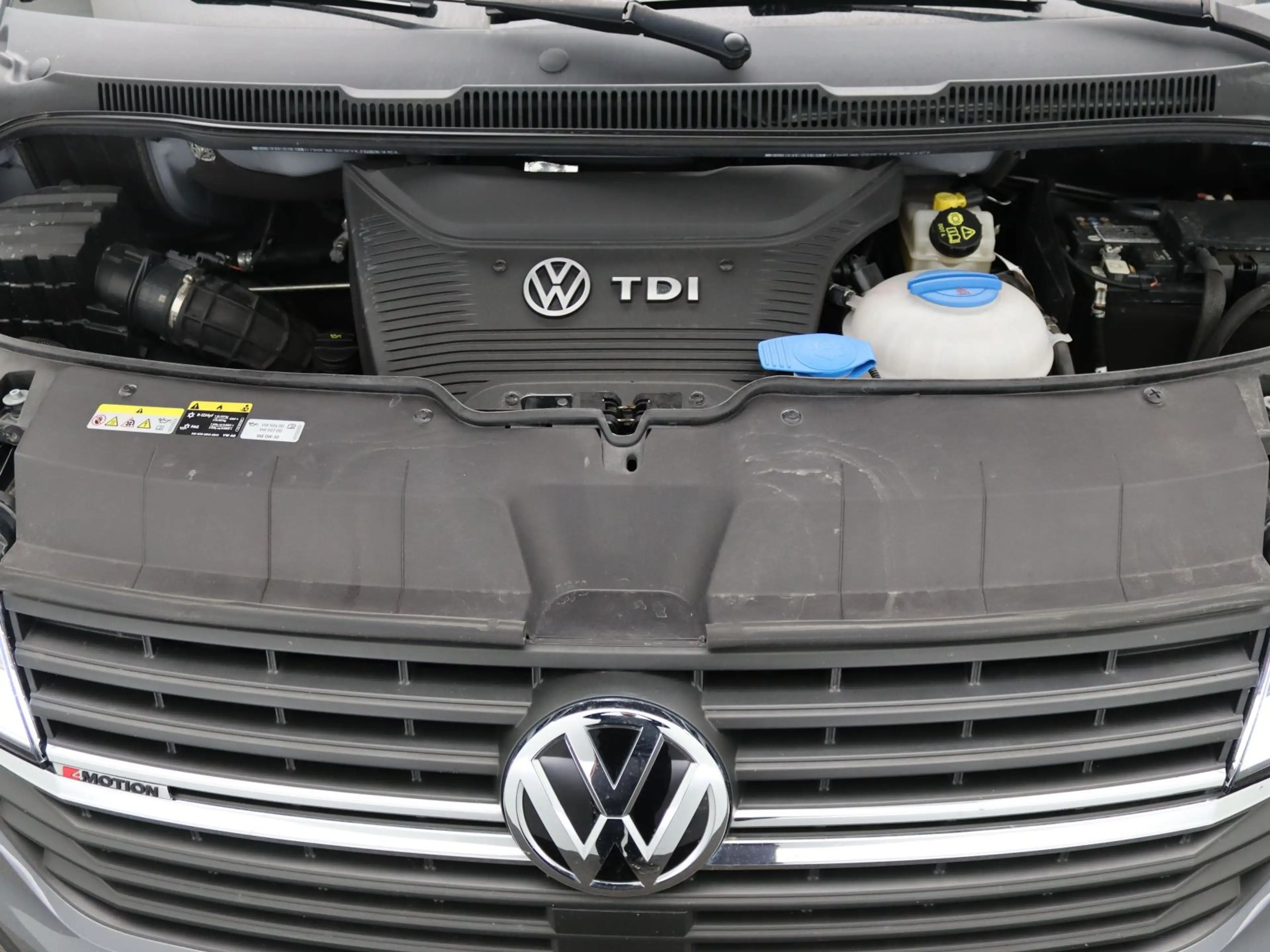 Volkswagen T6.1 Multivan Comfortline 2,0 l 150 kW TDI SCR 4 — photo 20